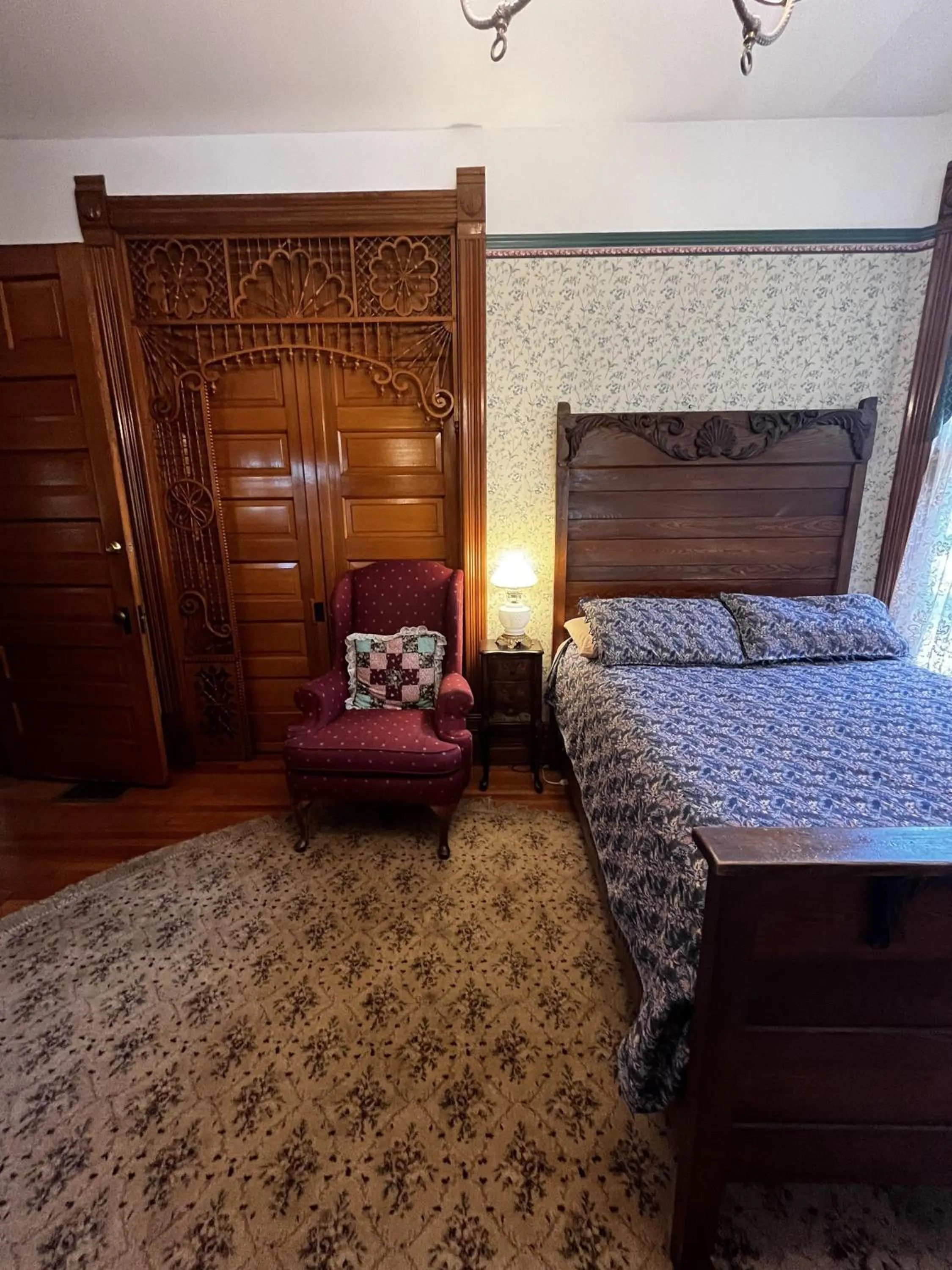 Bed in Innisfree Bed & Breakfast