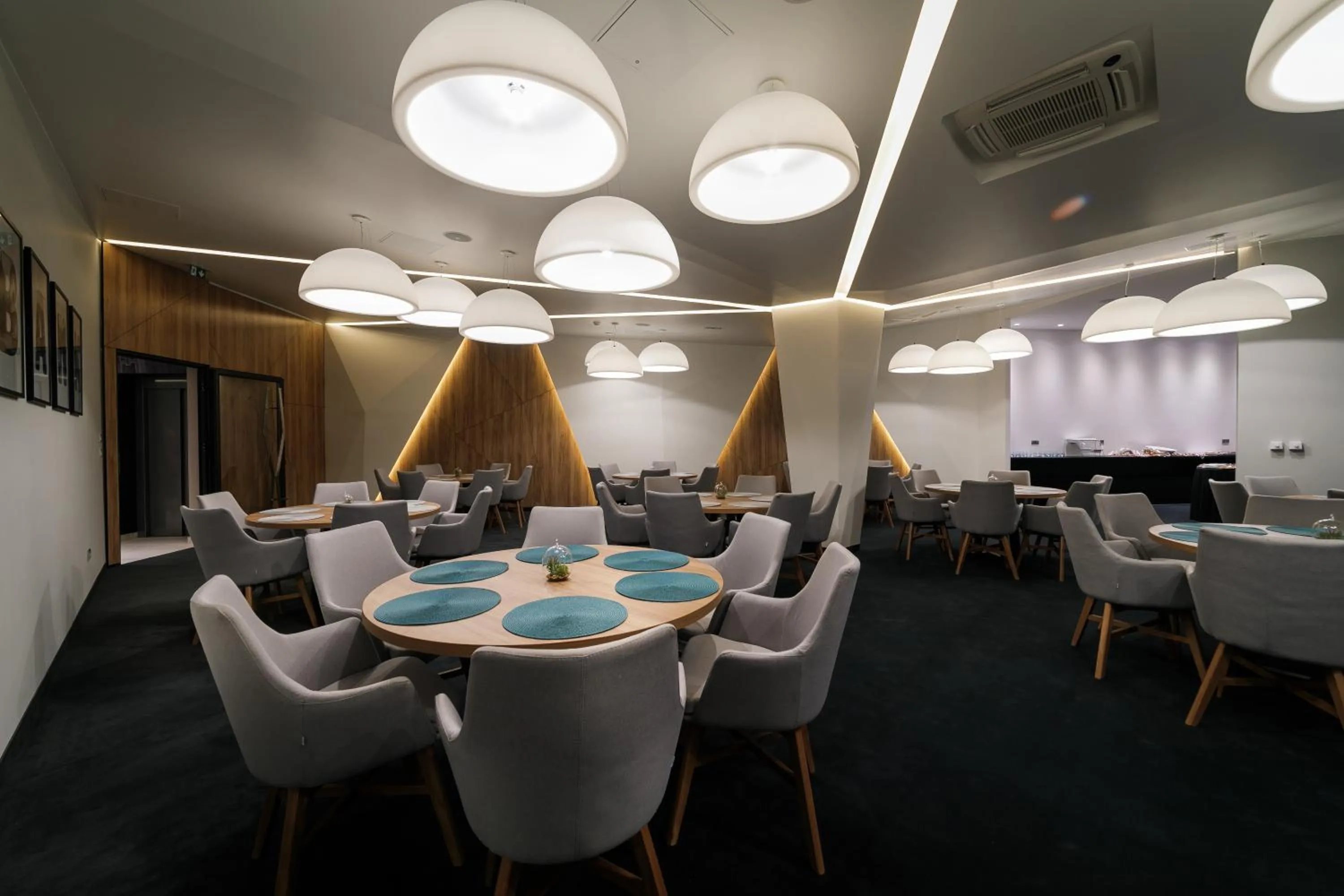 Breakfast in Hotel Bank