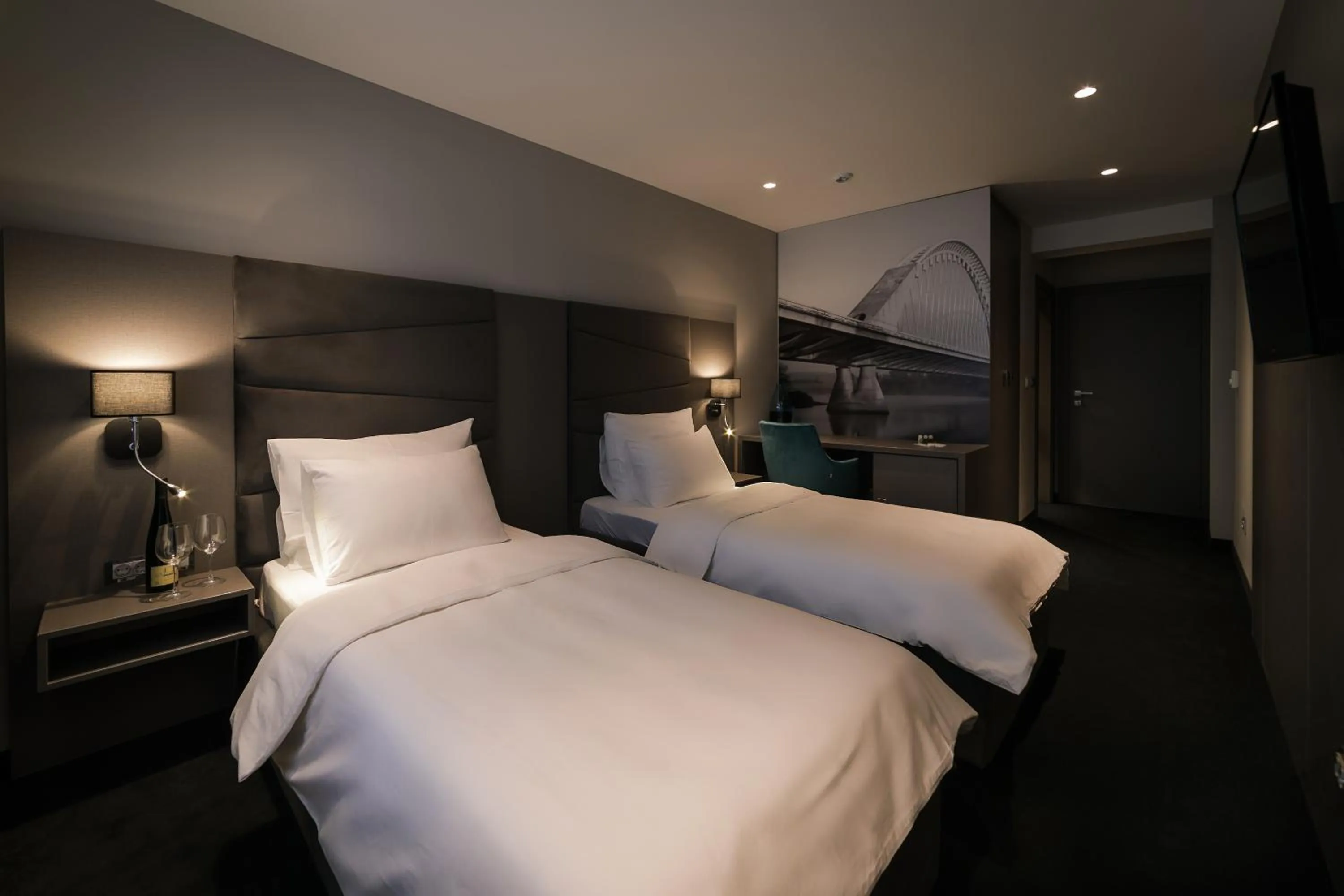 Area and facilities, Bed in Hotel Bank