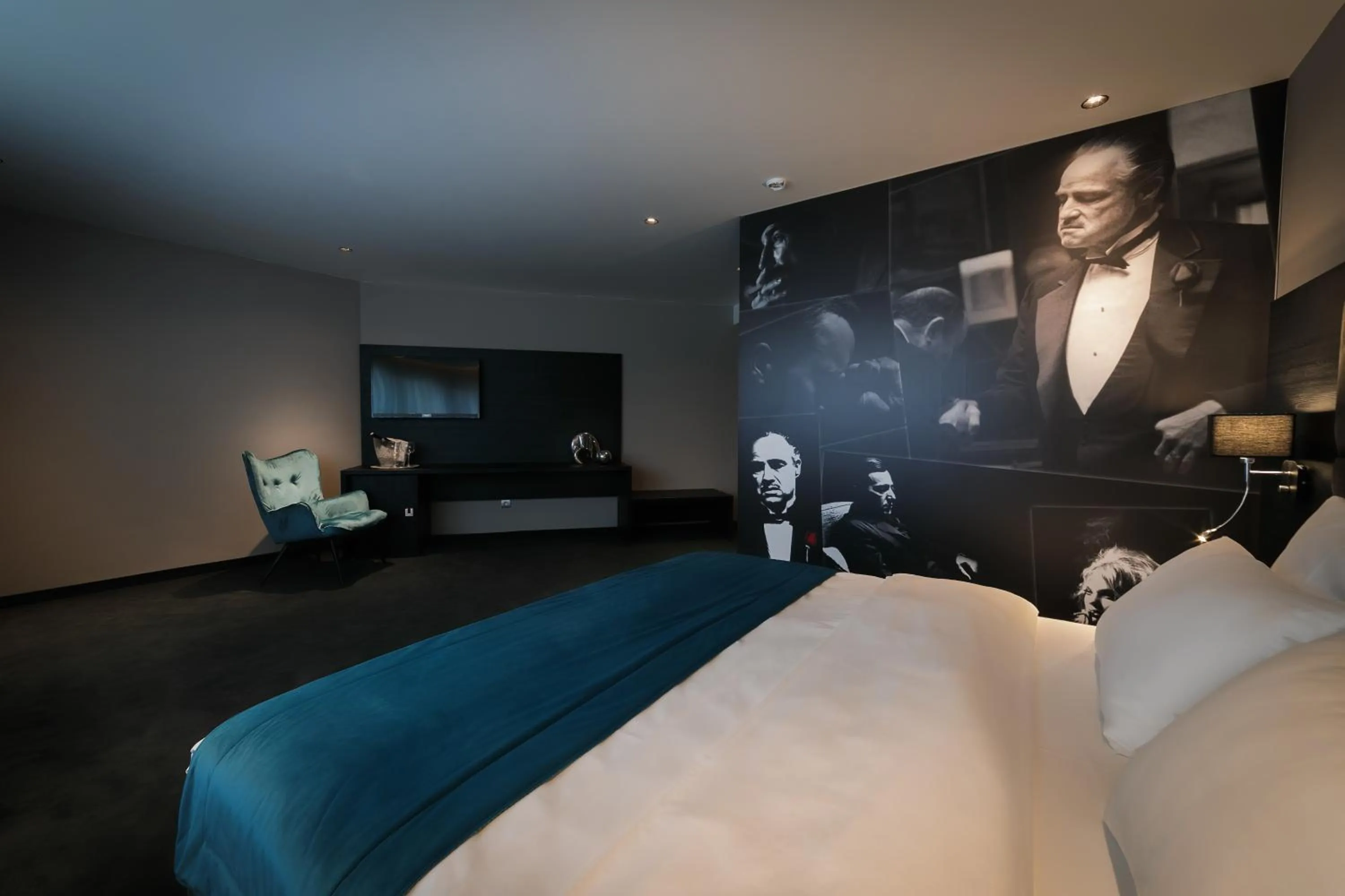 Decorative detail, Bed in Hotel Bank