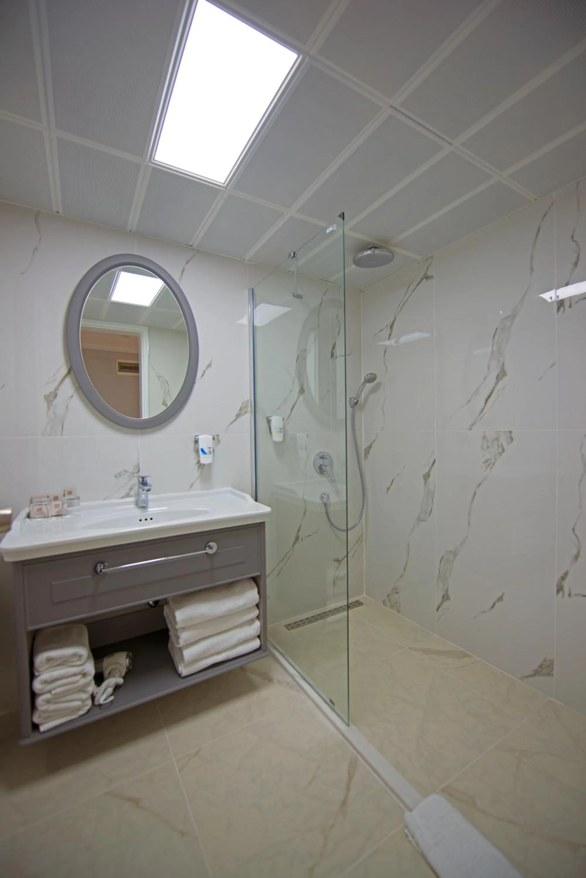 Shower in Motto Premium Hotel&Spa