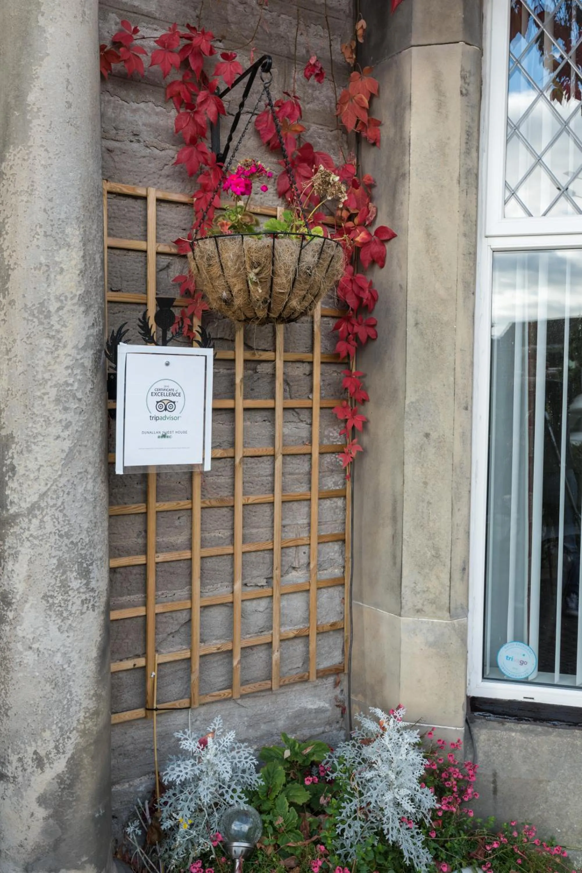 Facade/entrance in Dunallan Guest House