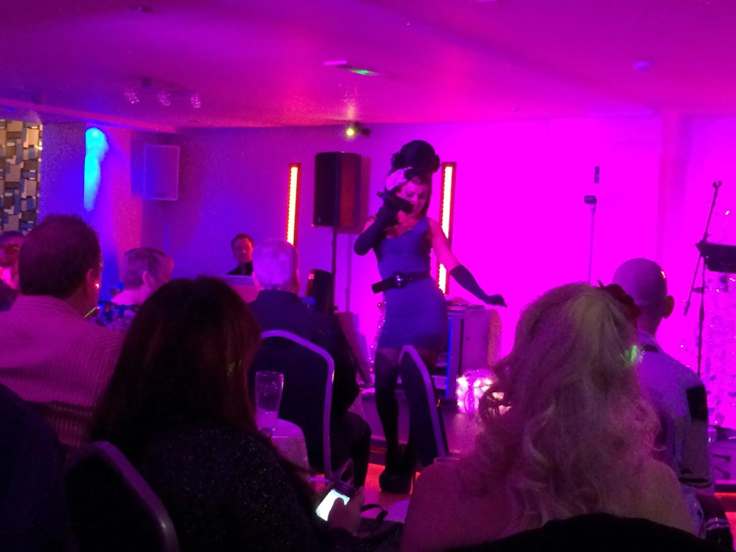 Nightclub / DJ in Tiffany's Hotel