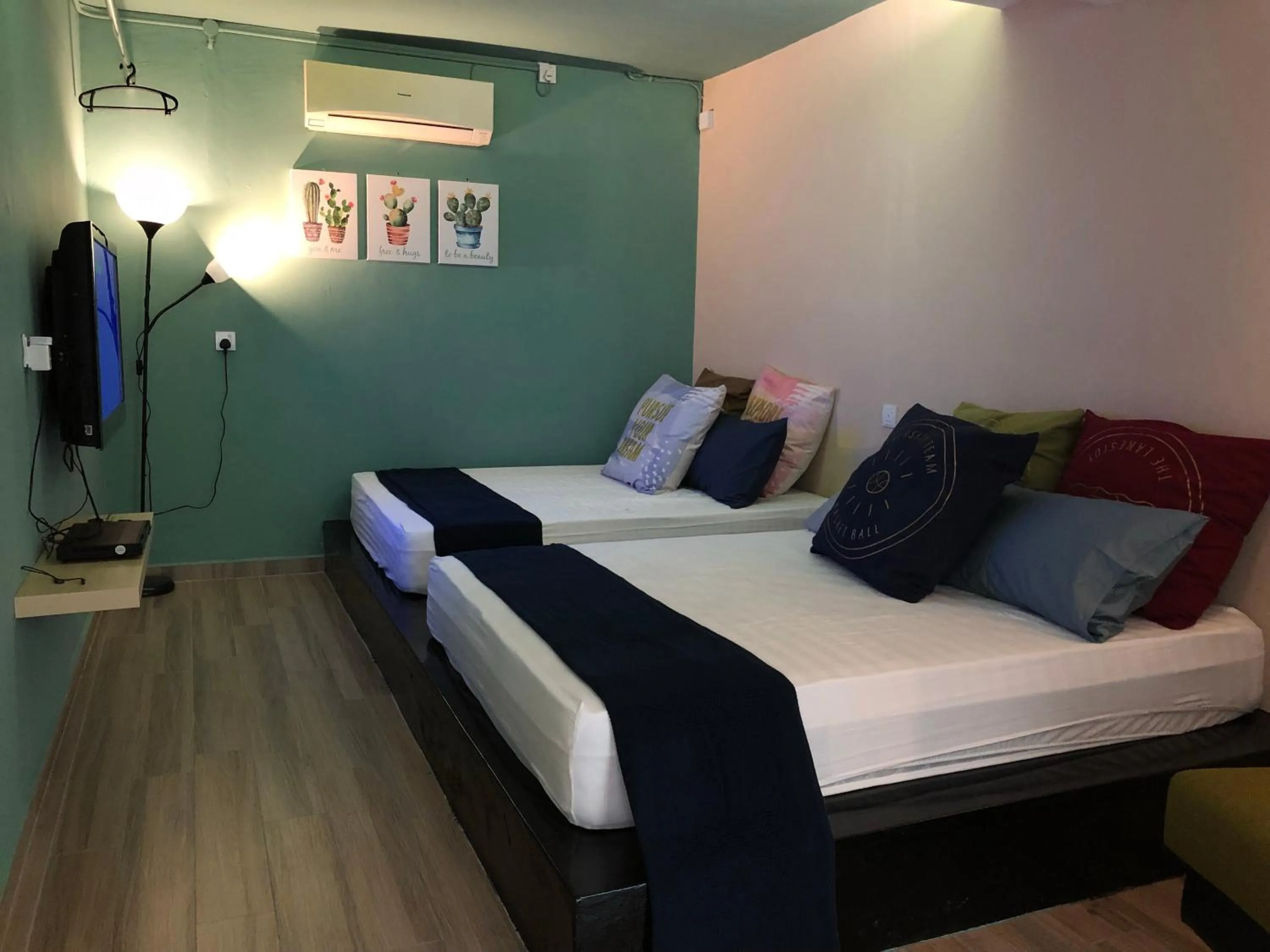 Photo of the whole room, Bed in Beds In Garden Hostel