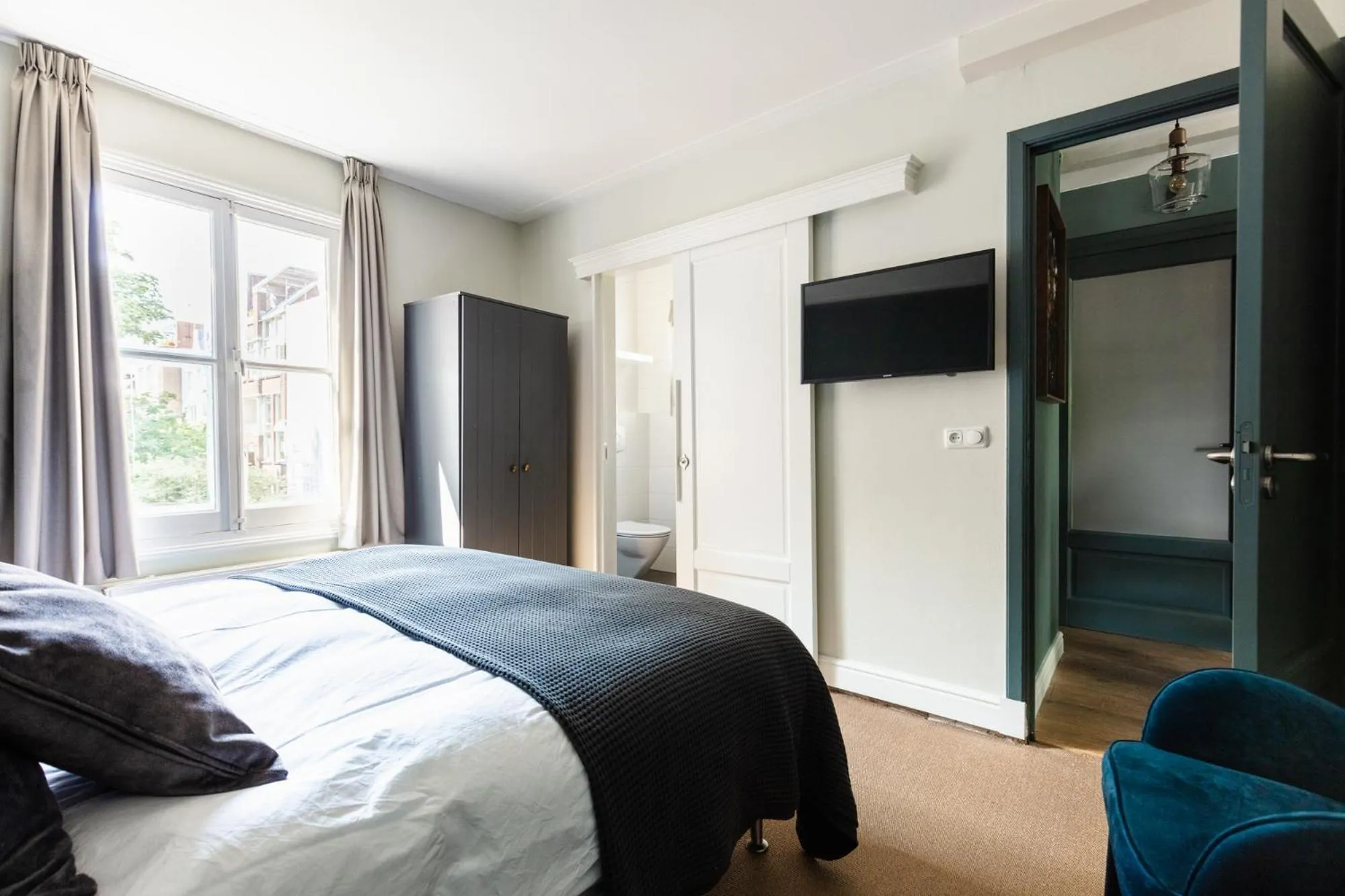 Bedroom in Canal Wow Suites Amsterdam