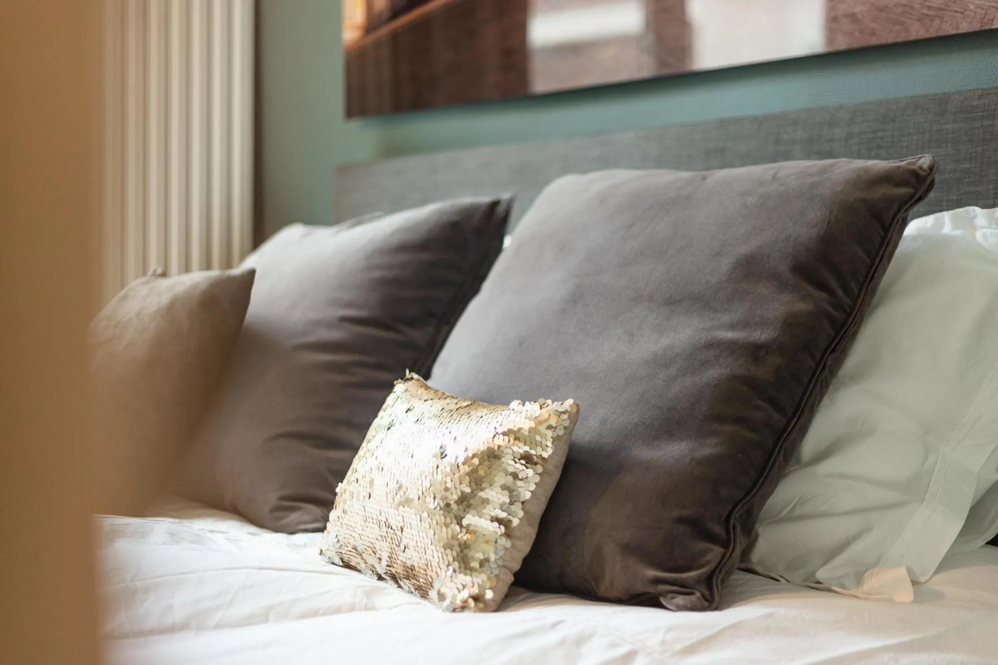 Decorative detail in Canal Wow Suites Amsterdam