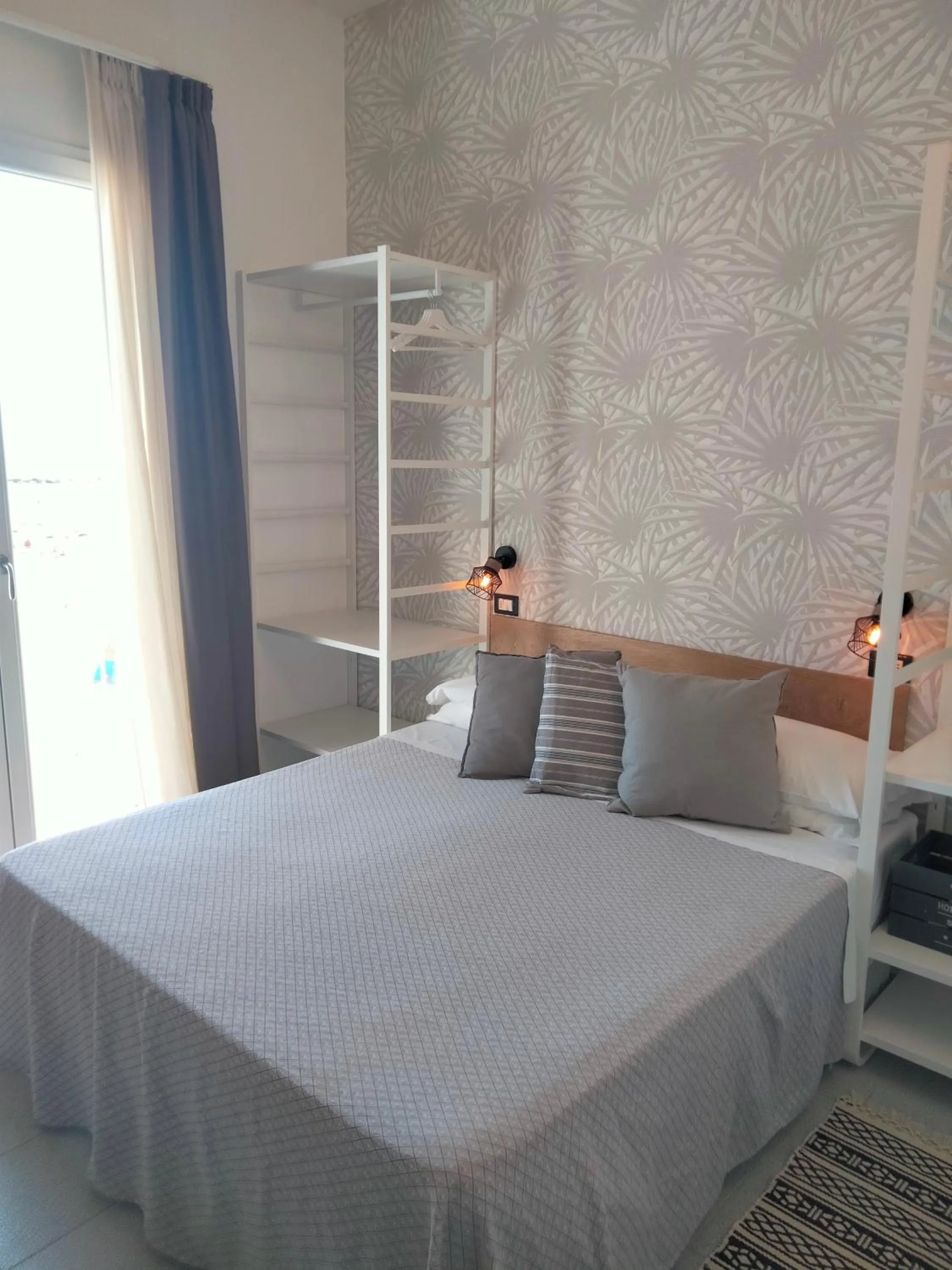 Bed in Albergo Aquila