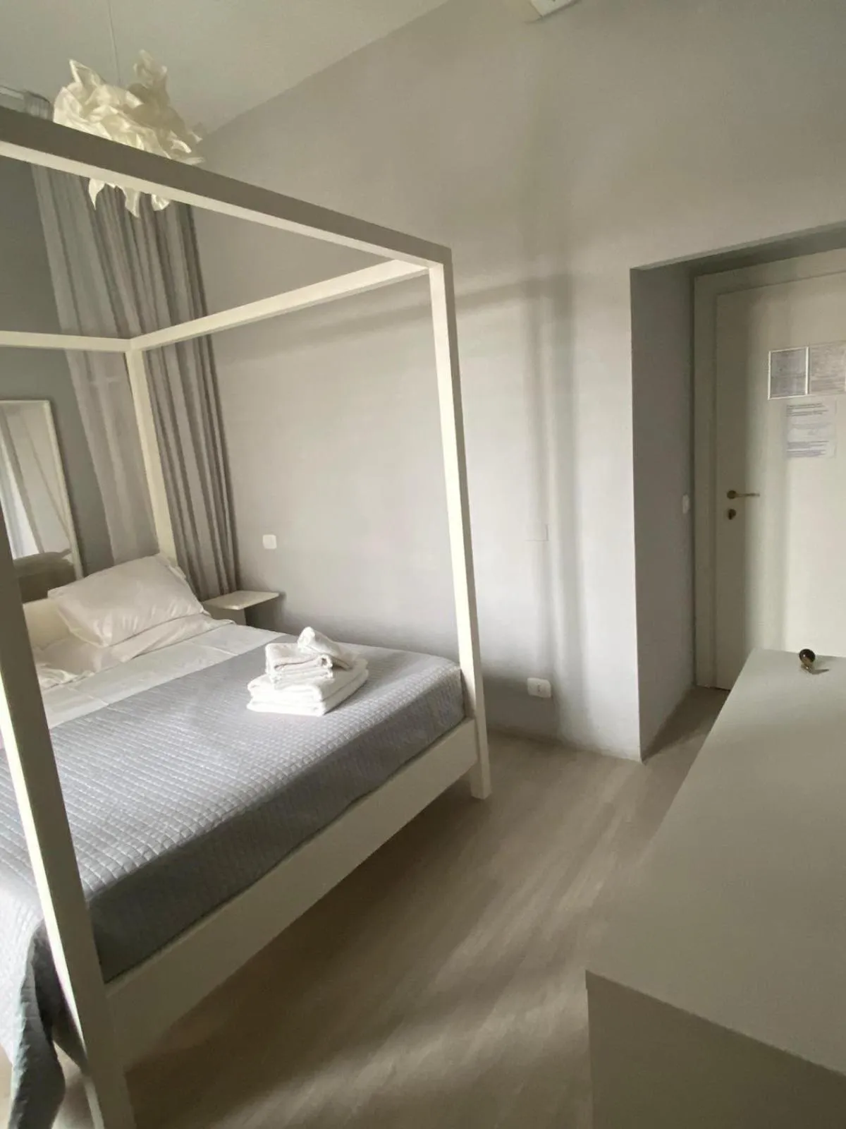 Bed in Albergo Aquila