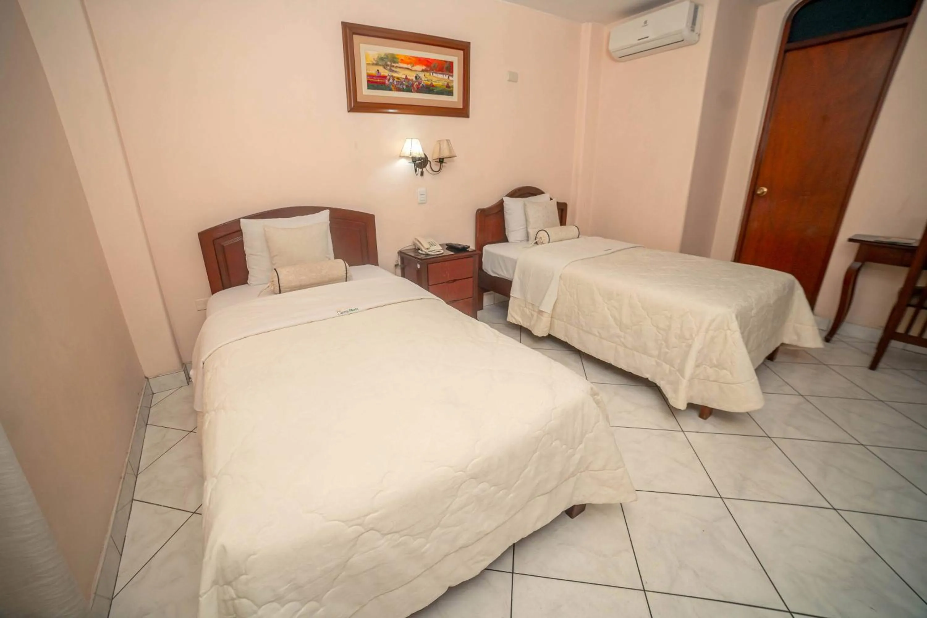 Decorative detail, Bed in Hotel Torre Norte