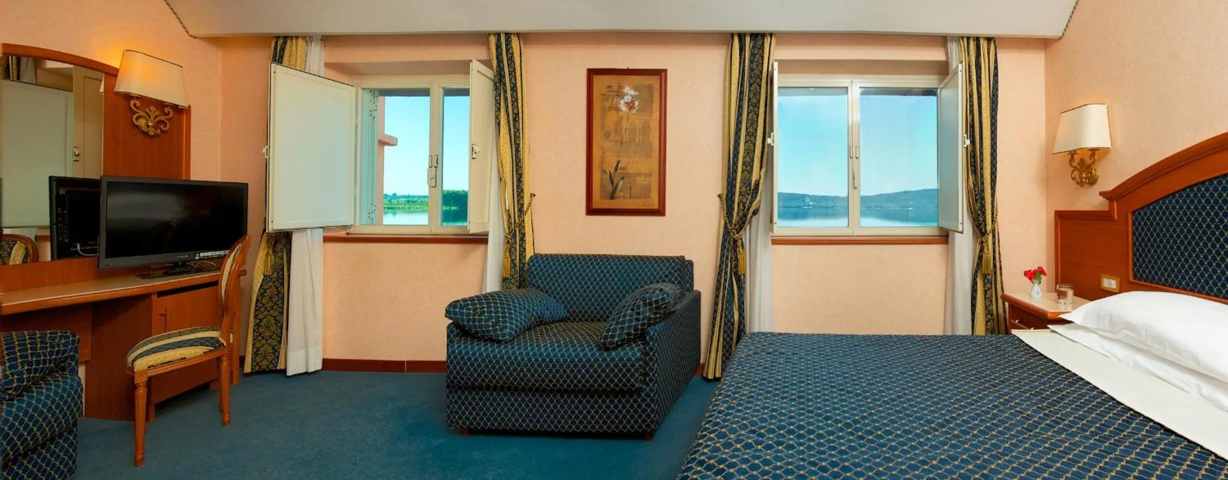 Bed in Hotel La Bella Venere