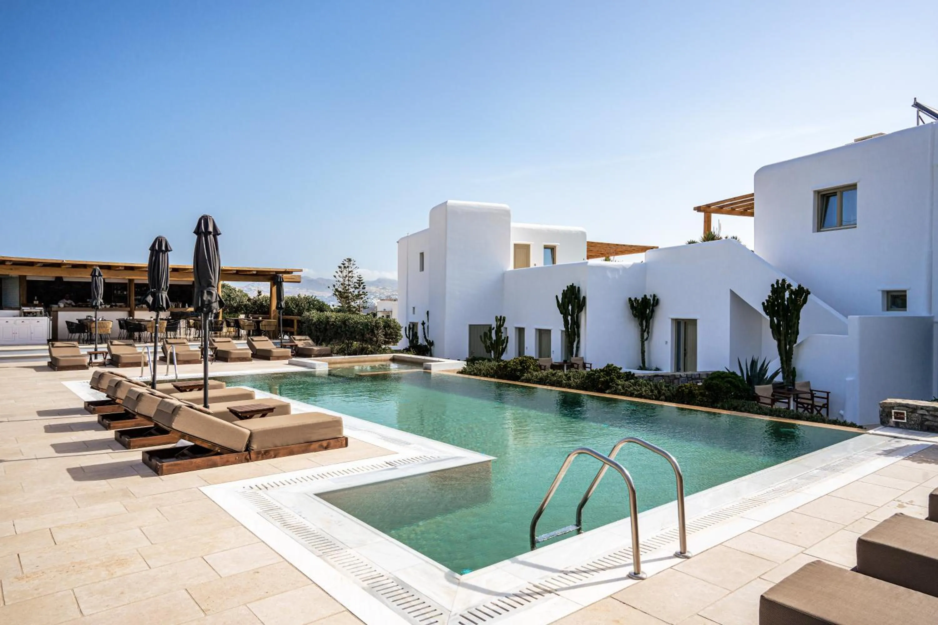 Swimming pool in Mykonos Cactus
