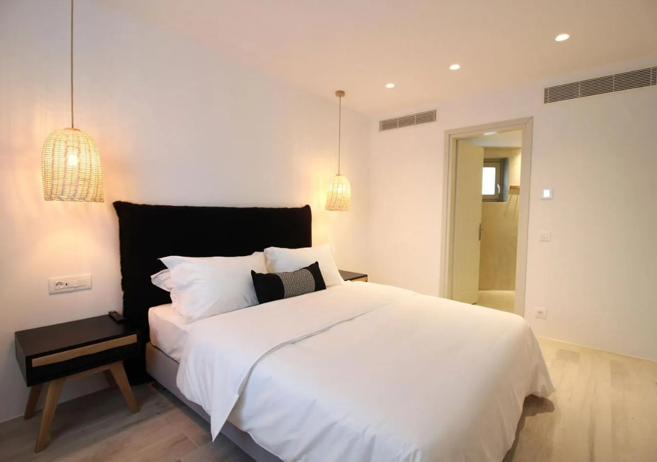 Bed in Mykonos Cactus