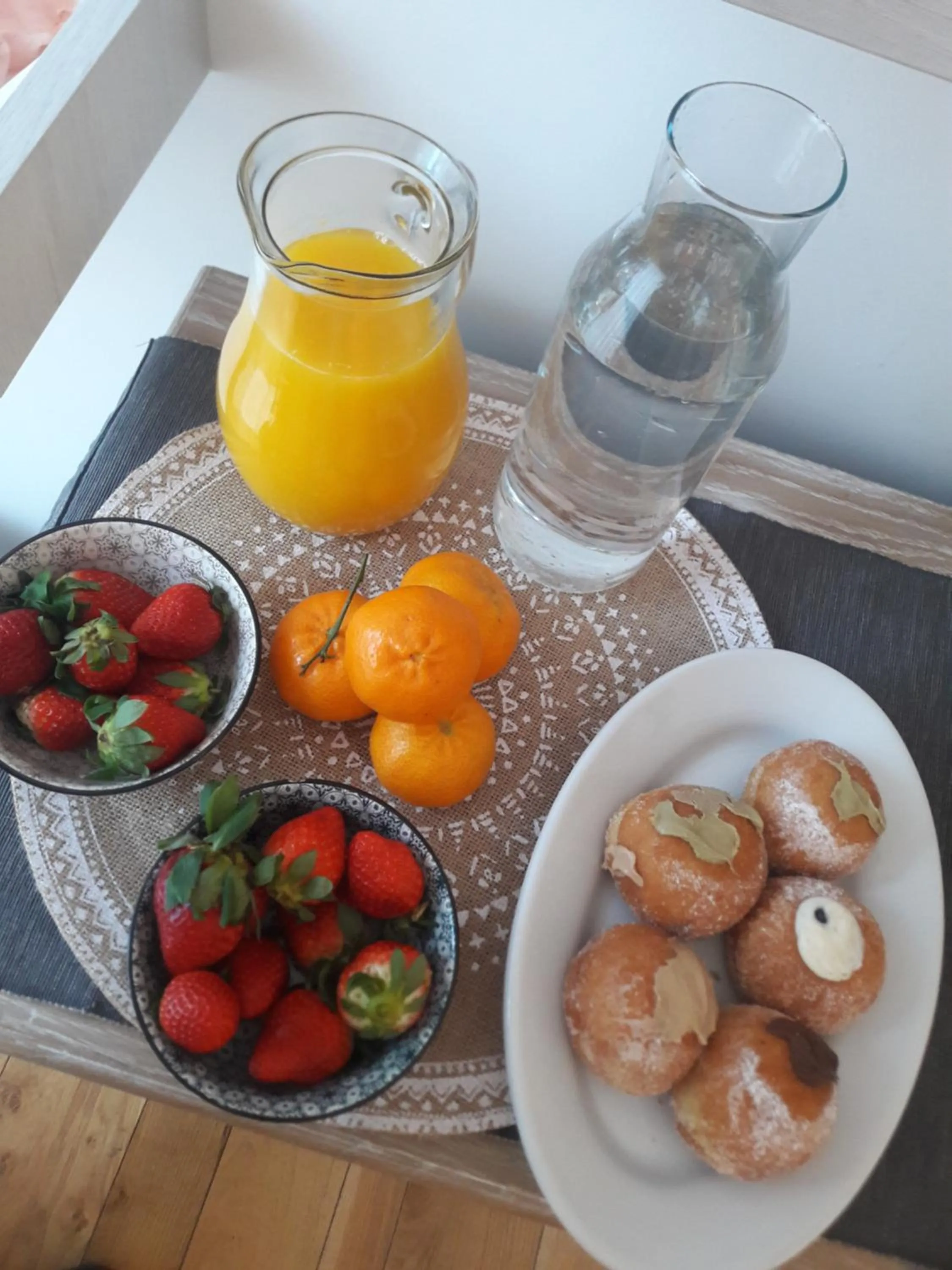 Buffet breakfast in Sweet Roma 315