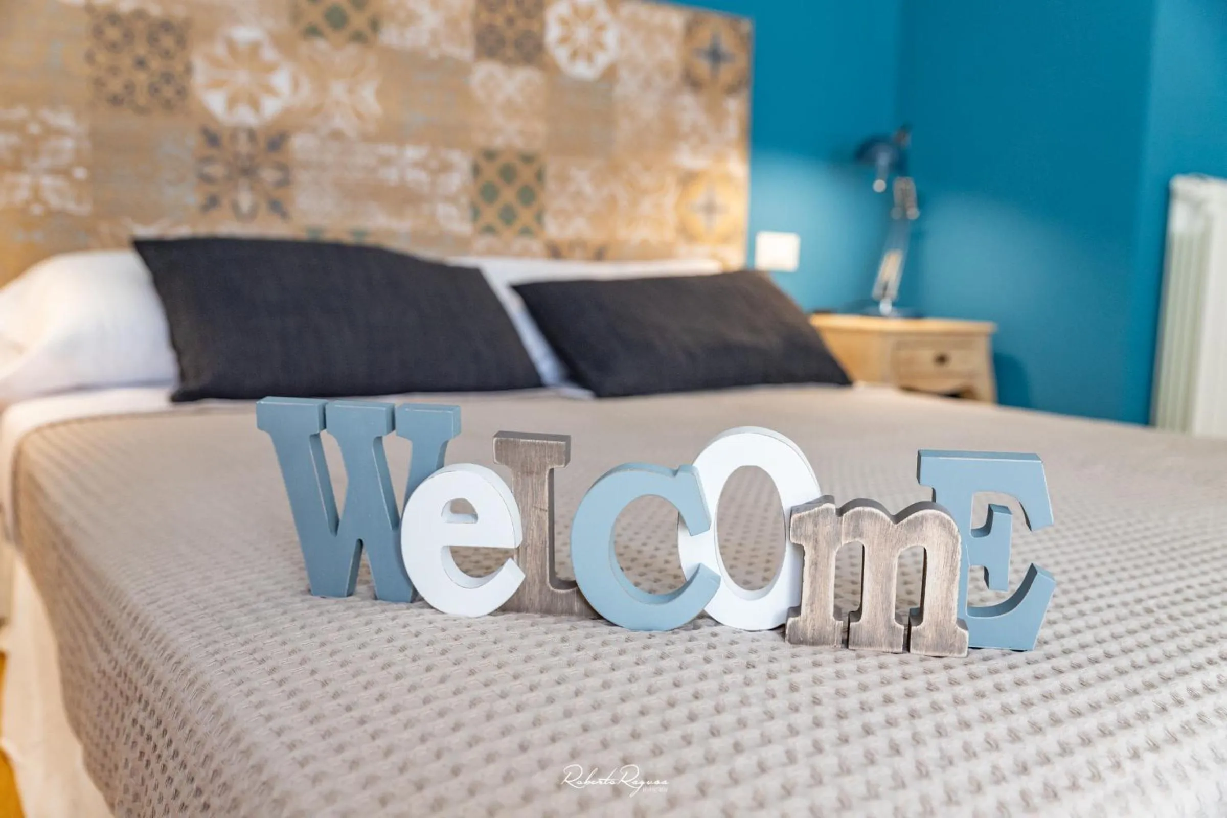 Photo of the whole room, Bed in Sweet Roma 315