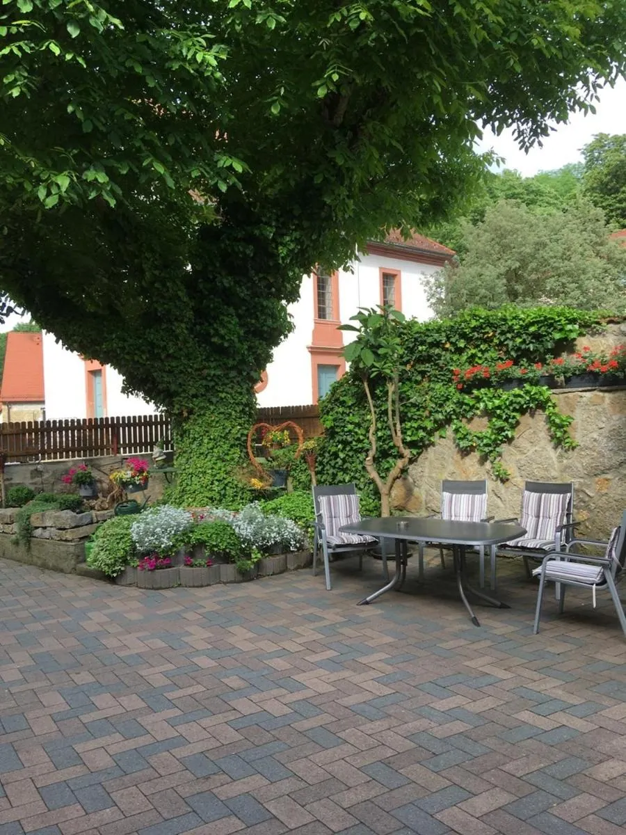 Patio in Pension am Schlossberg