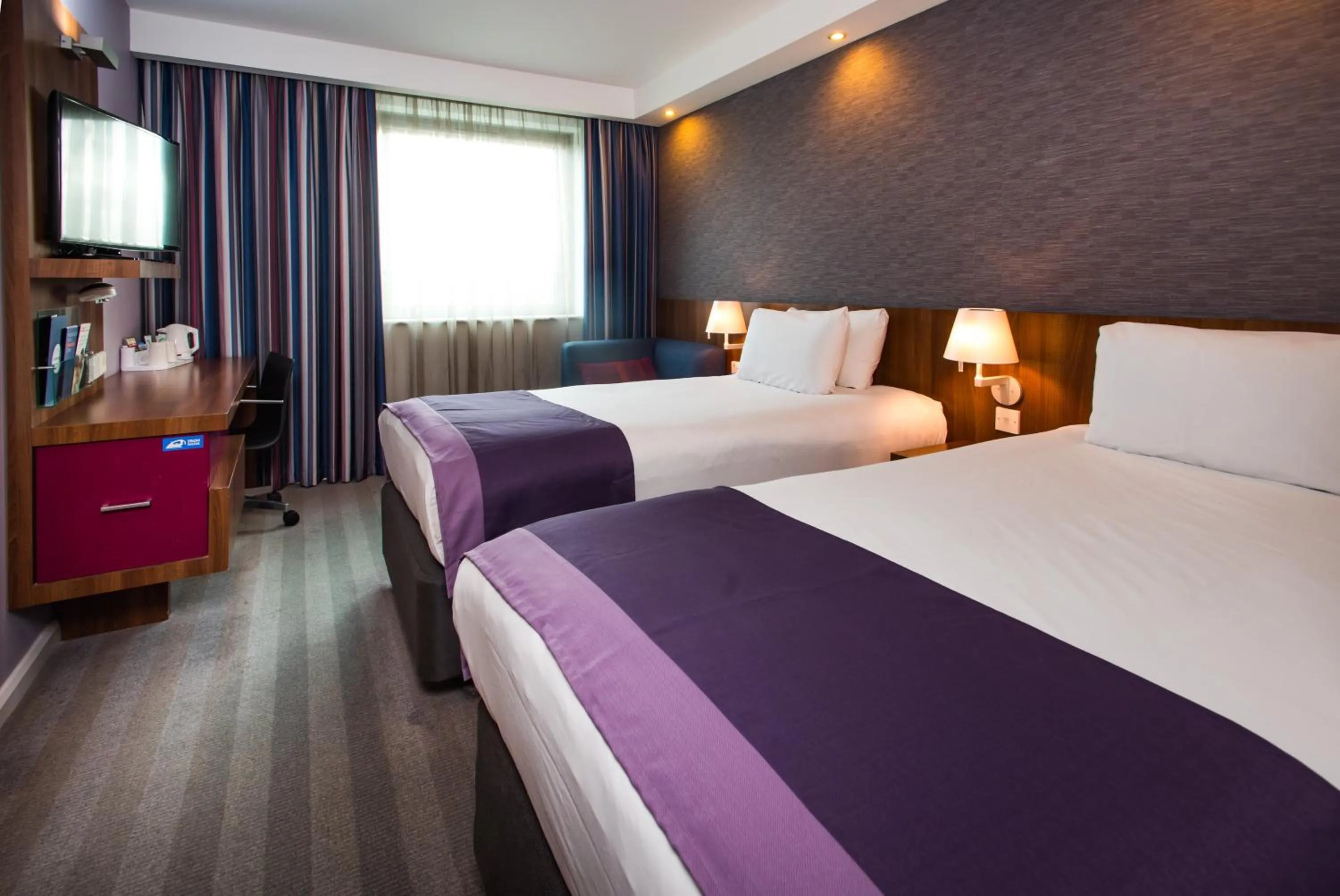 Photo of the whole room, Bed in Holiday Inn Express Lincoln City Centre by IHG