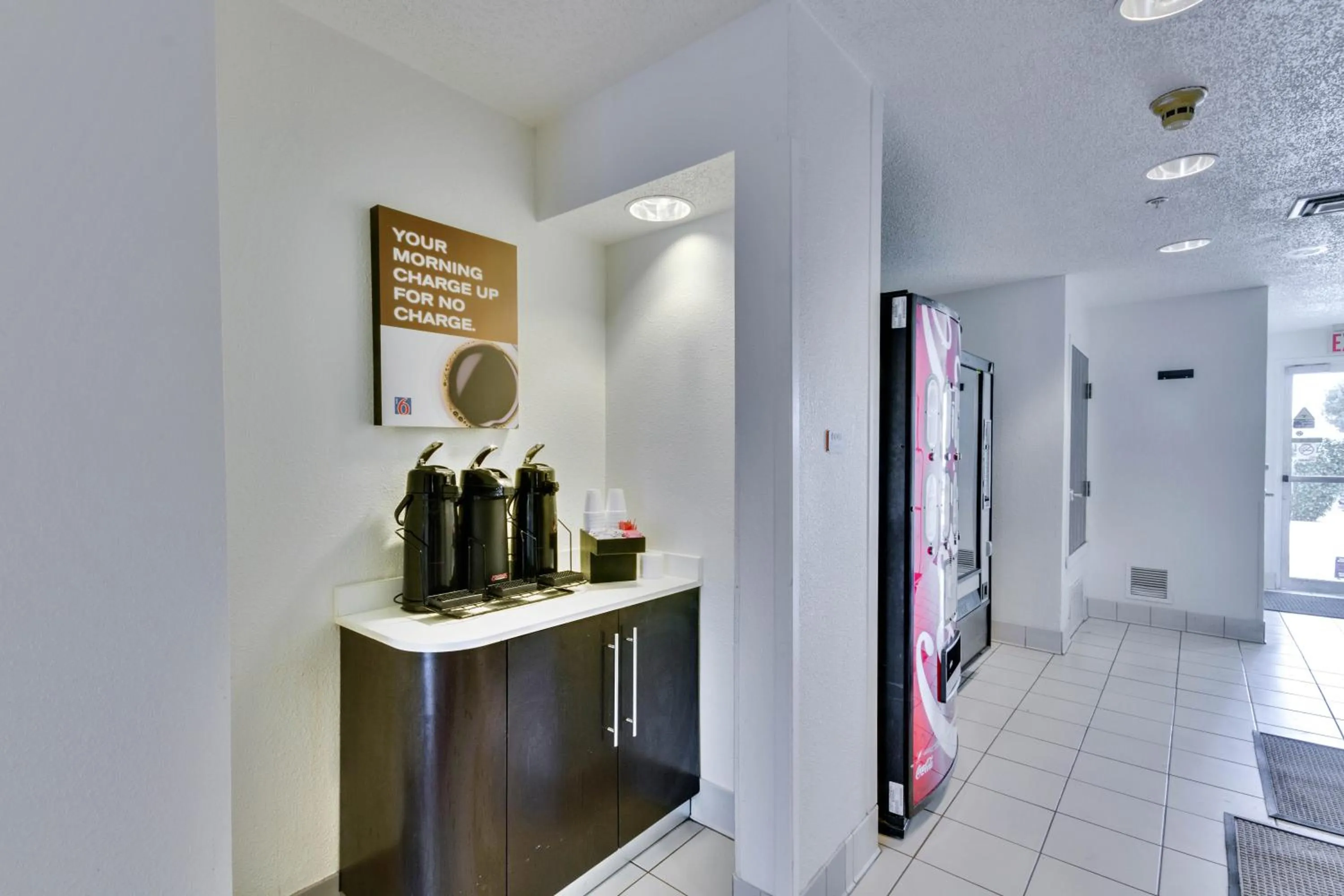 Lobby or reception in Motel 6-Lewisville, TX - Dallas