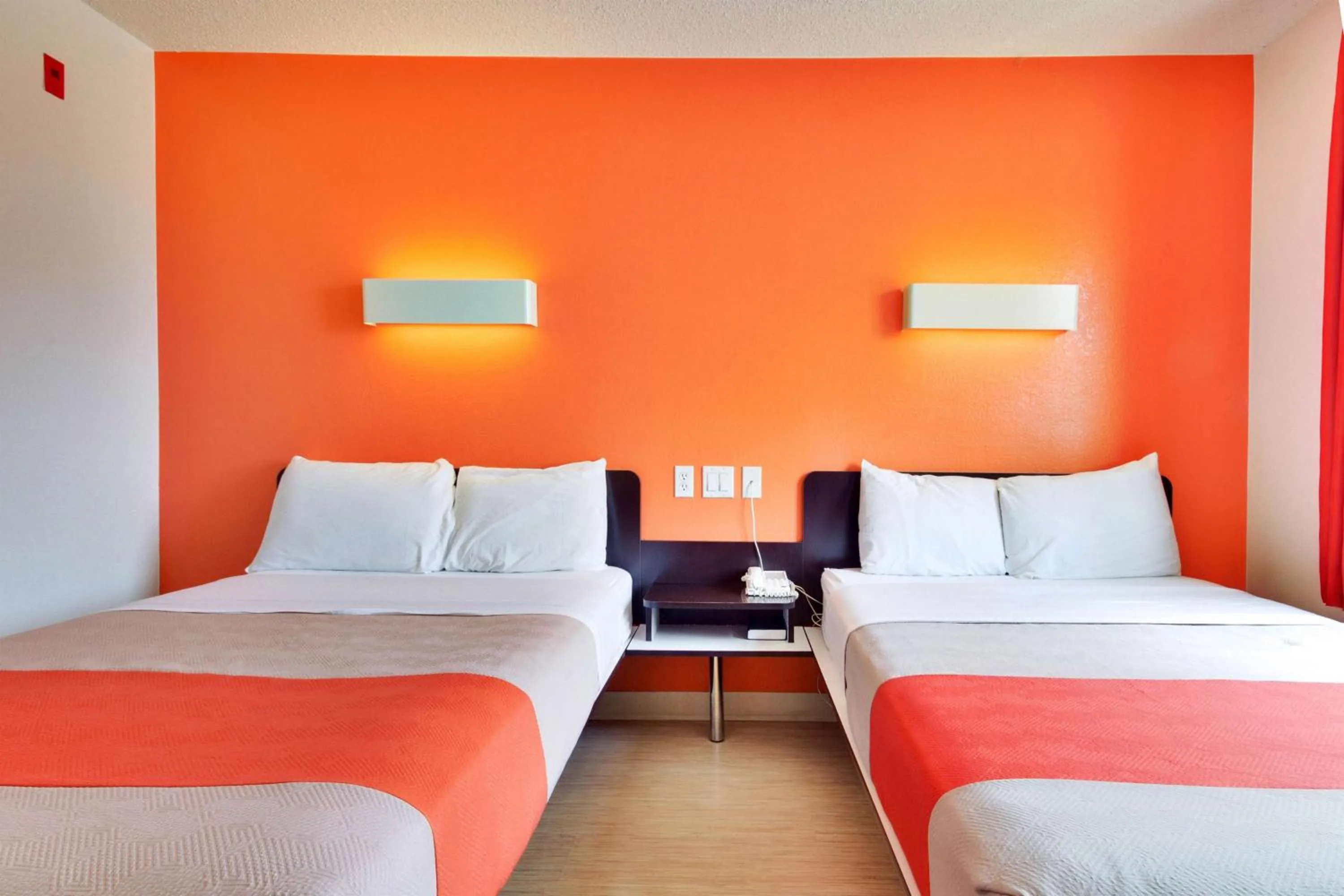 Bedroom, Bed in Motel 6-Lewisville, TX - Dallas