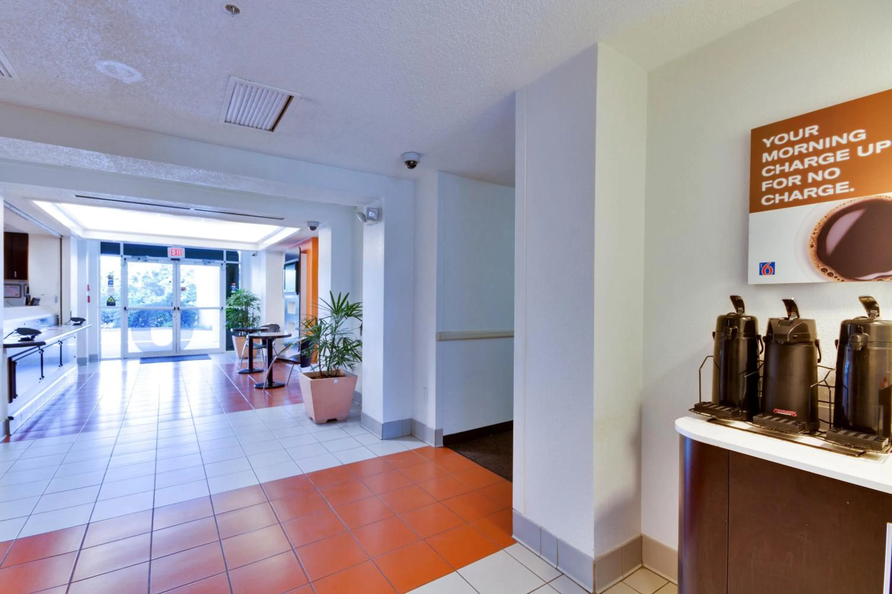 Lobby or reception in Motel 6-Lewisville, TX - Dallas