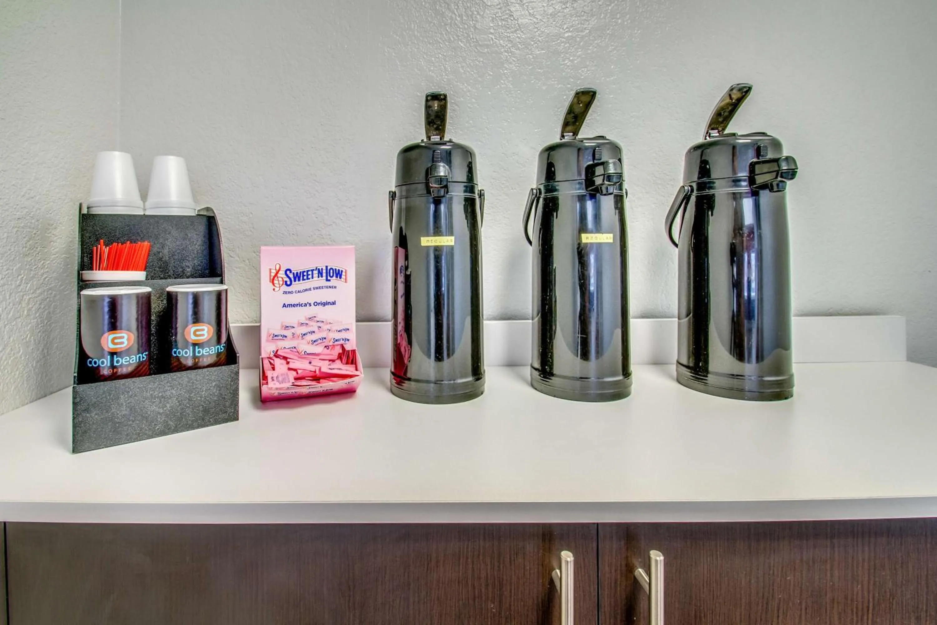 Lobby or reception in Motel 6-Amherst, NY - Buffalo