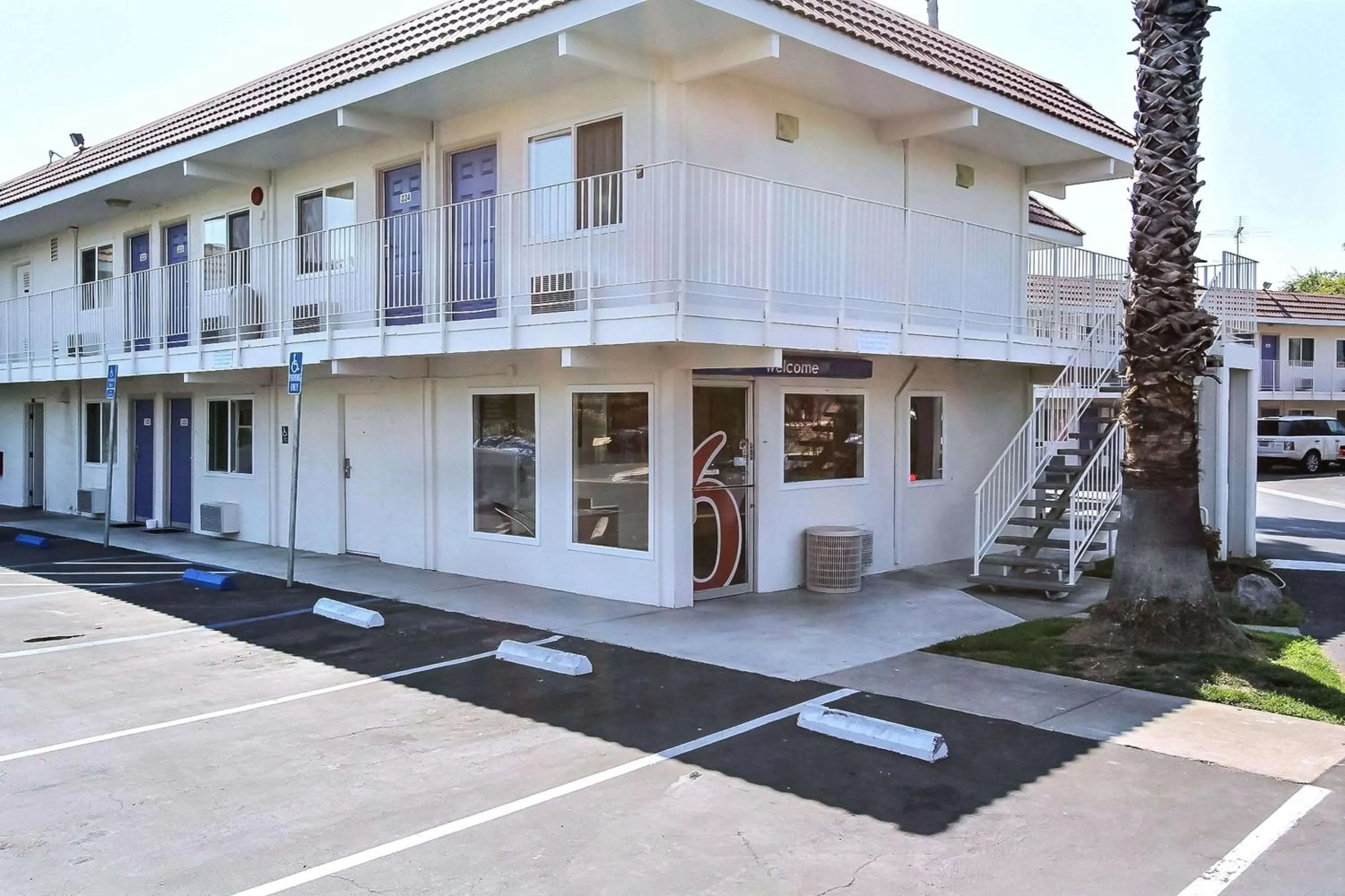 Property building in Motel 6-Campbell, CA - San Jose