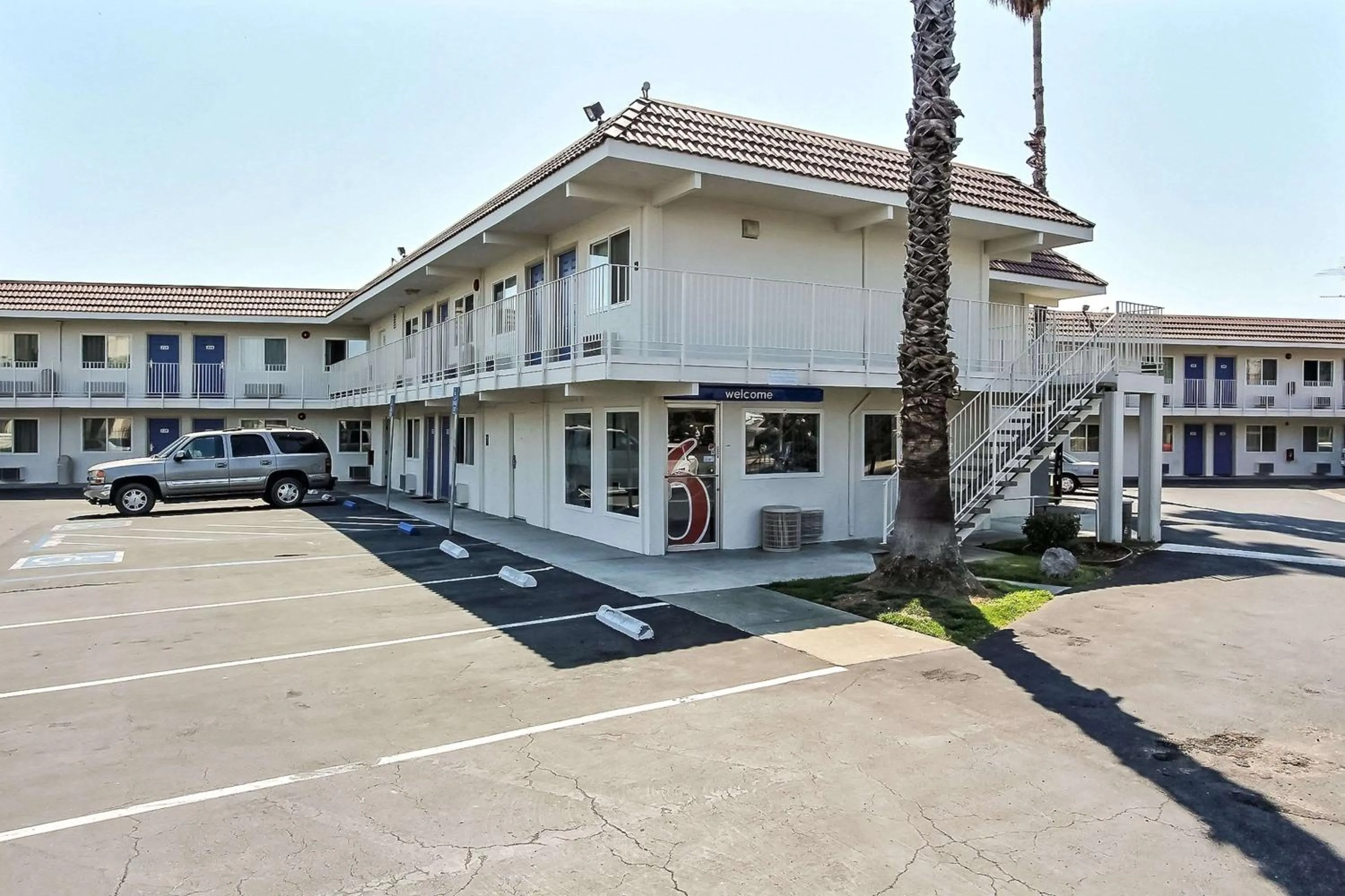 Property building in Motel 6-Campbell, CA - San Jose