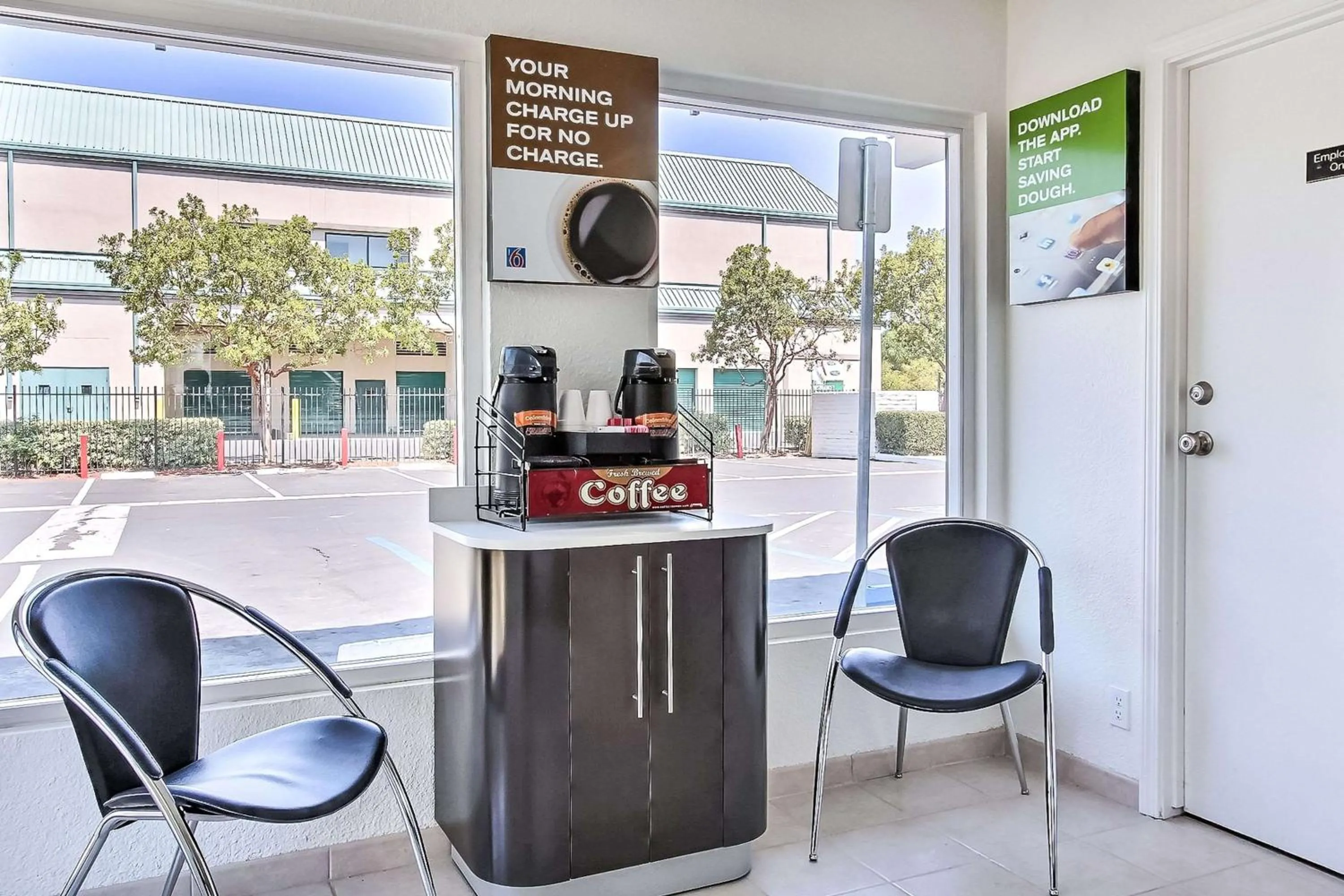 Property building in Motel 6-Campbell, CA - San Jose