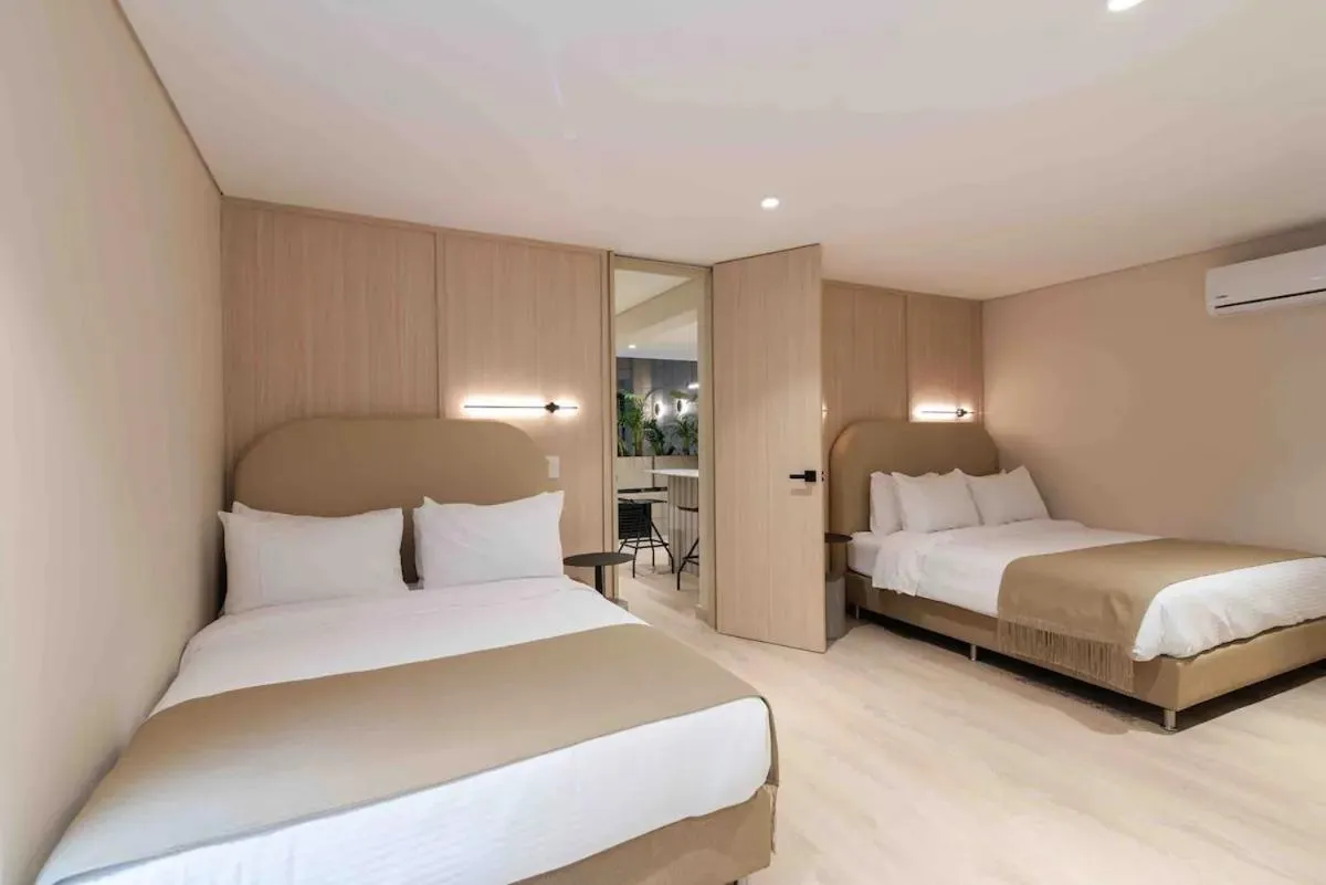 Bed in Hotel Lincoln