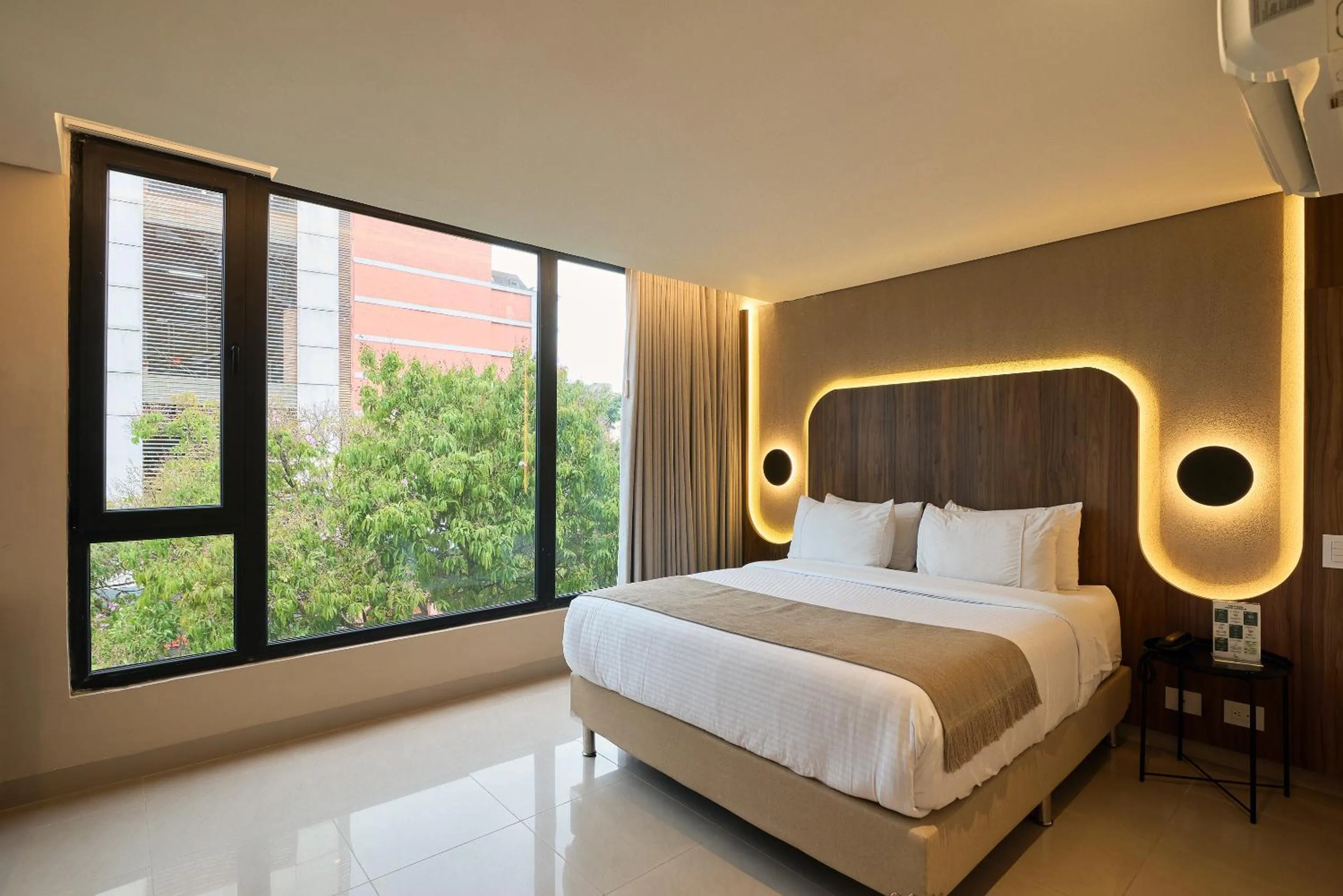 Bed in Hotel Lincoln