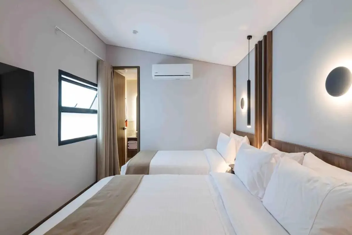 Bed in Hotel Lincoln