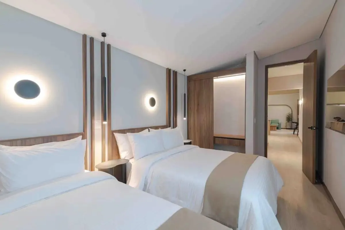 Bed in Hotel Lincoln