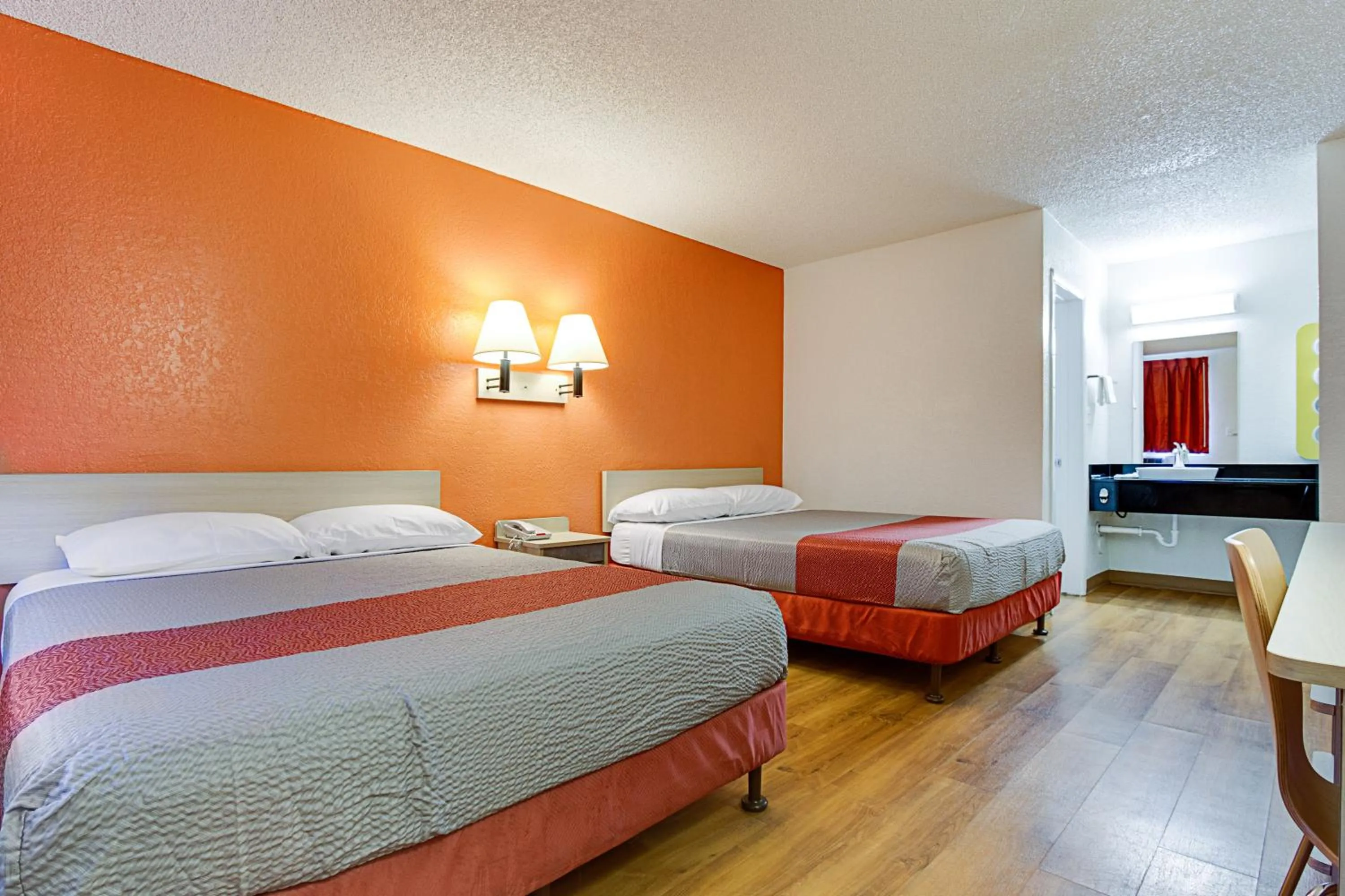 Bedroom, Bed in Motel 6-Tempe, AZ - Scottsdale South