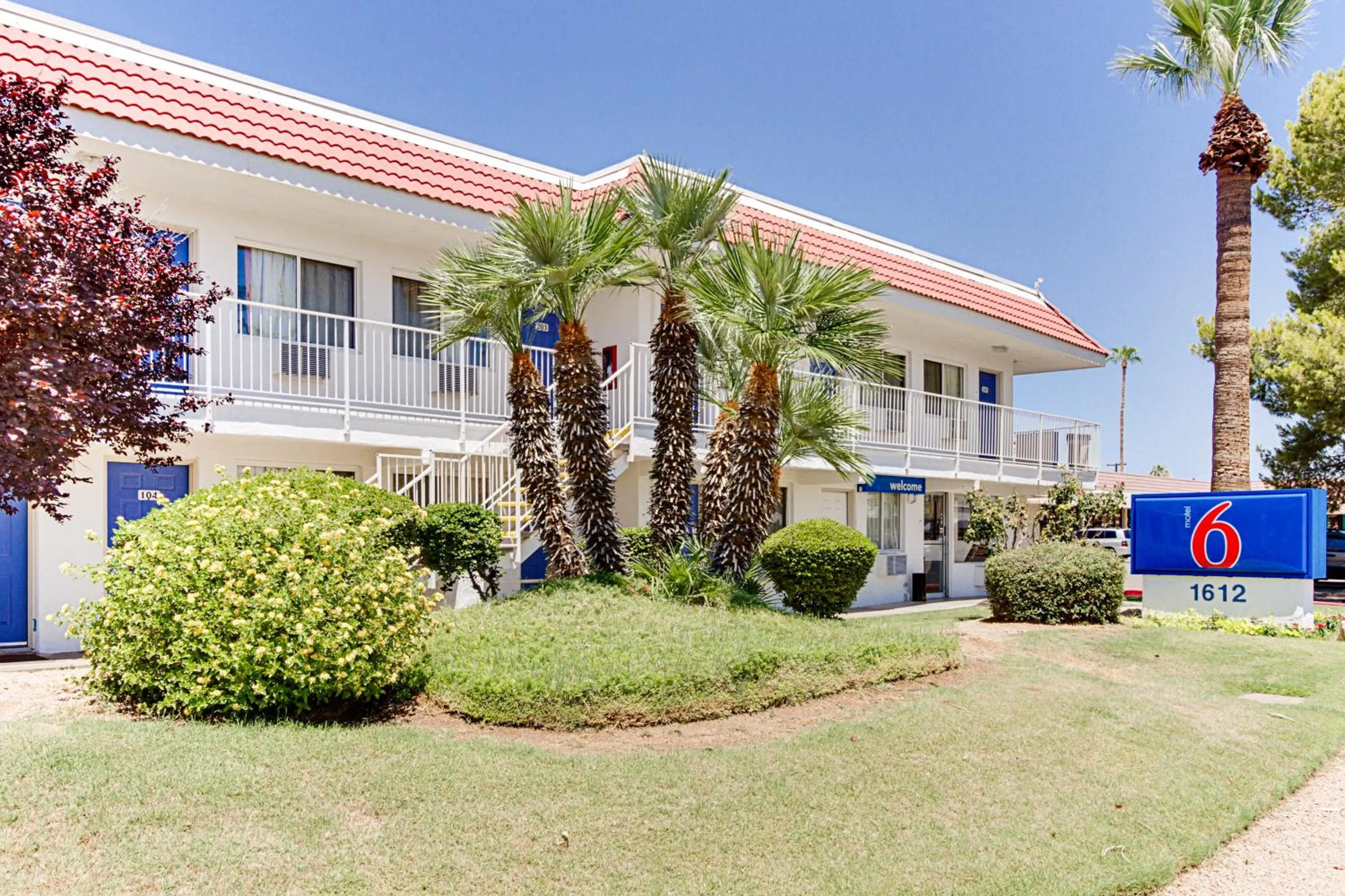 Facade/entrance in Motel 6-Tempe, AZ - Scottsdale South
