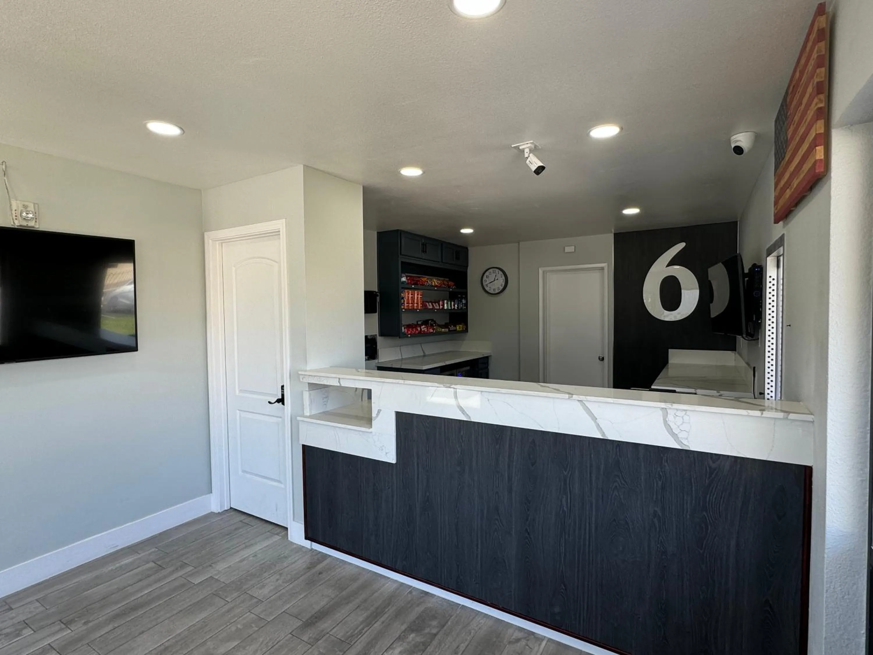 Lobby or reception in Motel 6-Rancho Cordova, CA - Rancho Cordova East