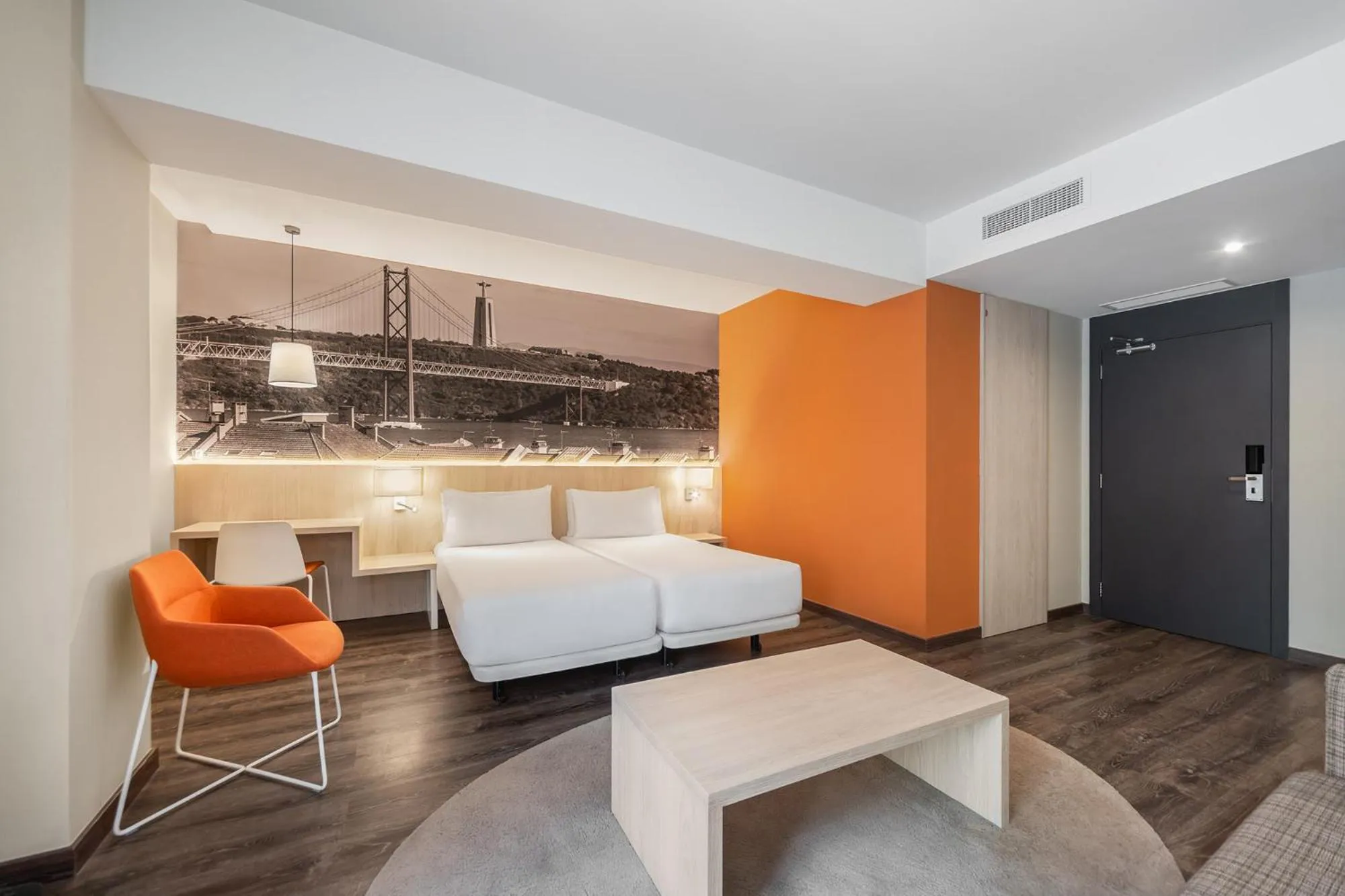 Bedroom, Bed in EXE Liberdade