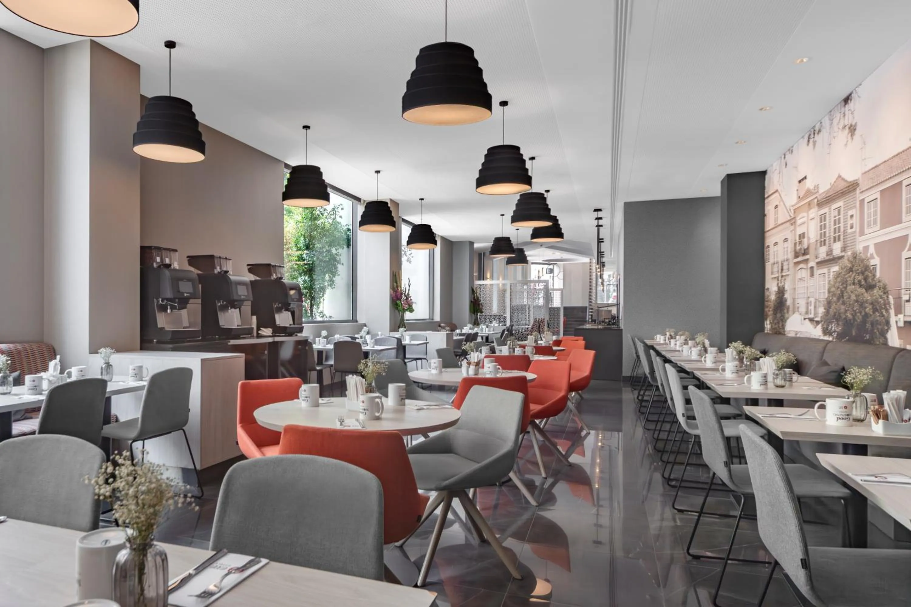 Breakfast in EXE Liberdade