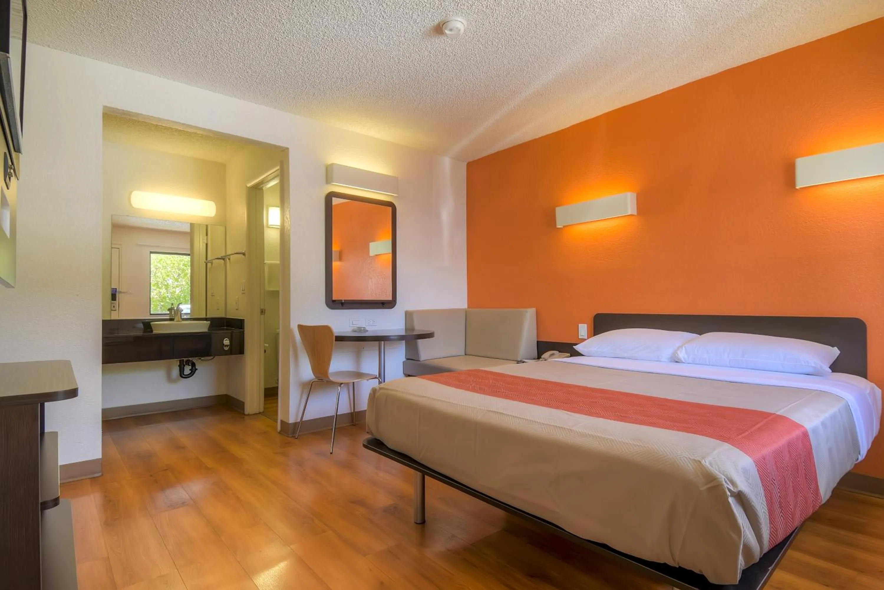 Bedroom, Bed in Motel 6 Las Vegas, NV – I-15 Stadium