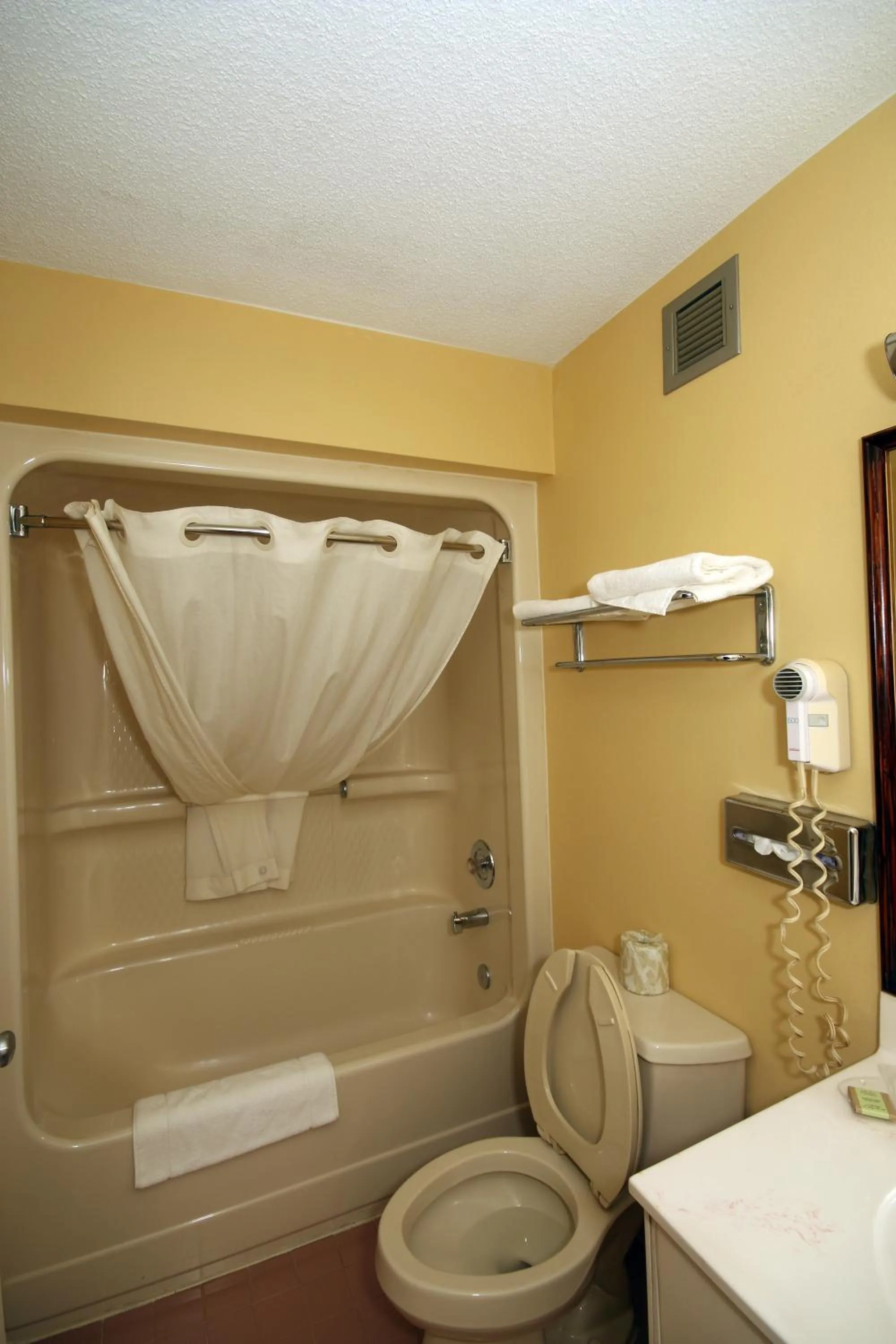 Bathroom in Super 8 by Wyndham Lancaster