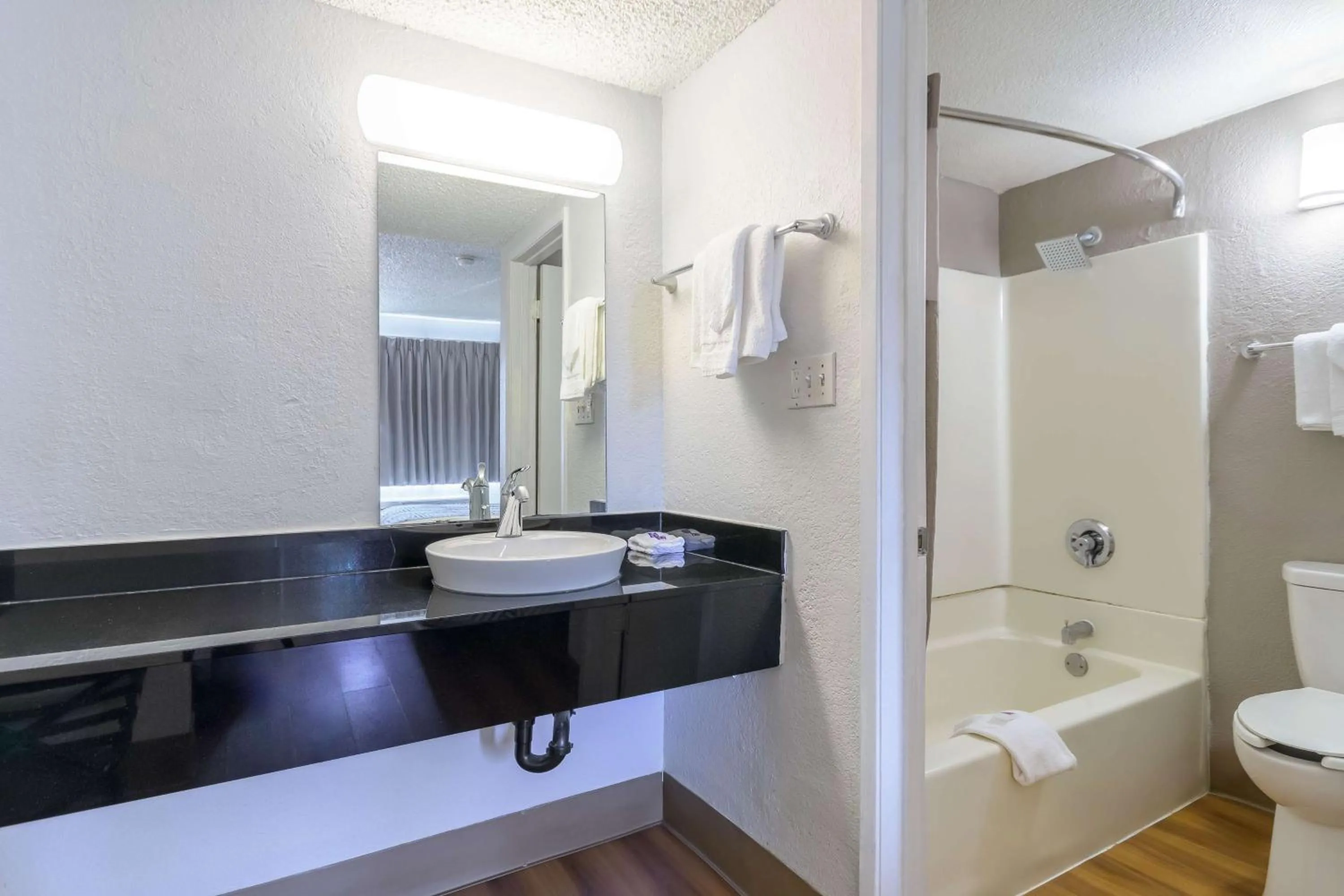 Bathroom in Motel 6 Hayward, CA- Silicon Valley Gateway