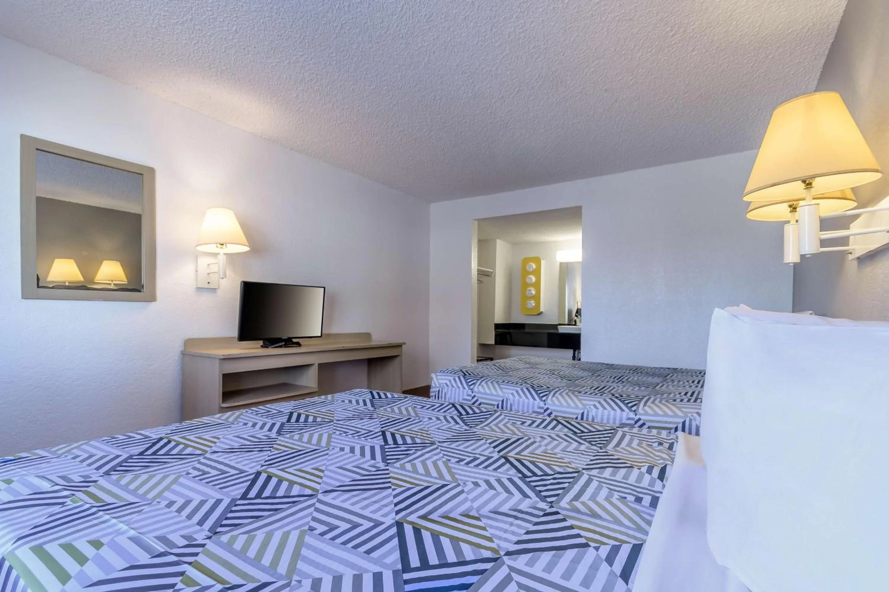 Bed in Motel 6 Hayward, CA- Silicon Valley Gateway