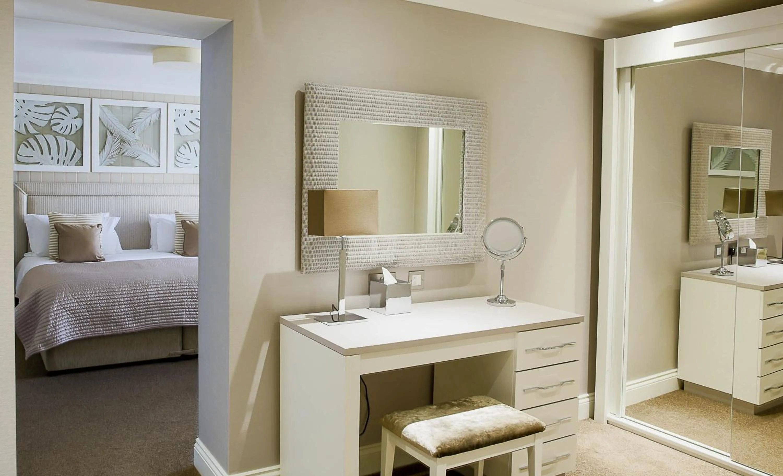 Decorative detail, Bed in Hotel La Place