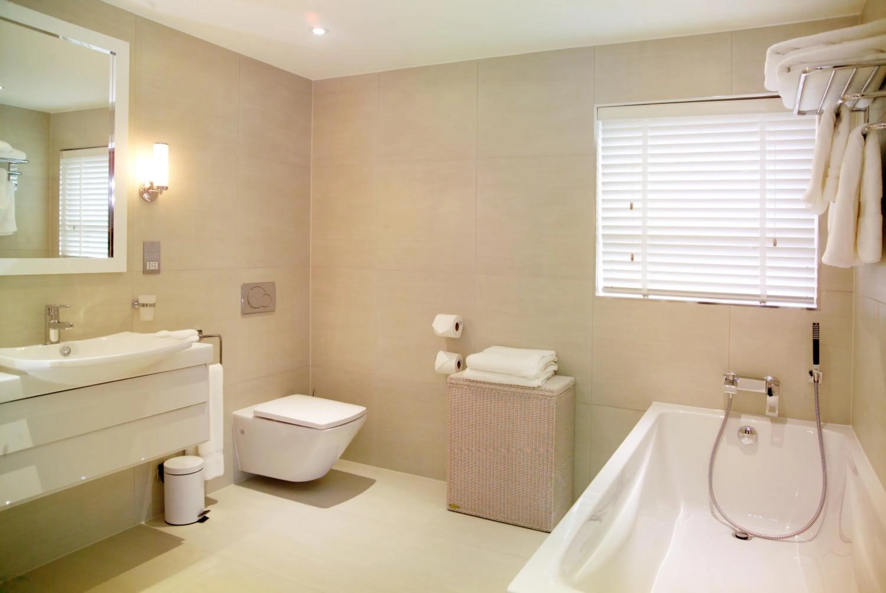 Toilet in Hotel La Place