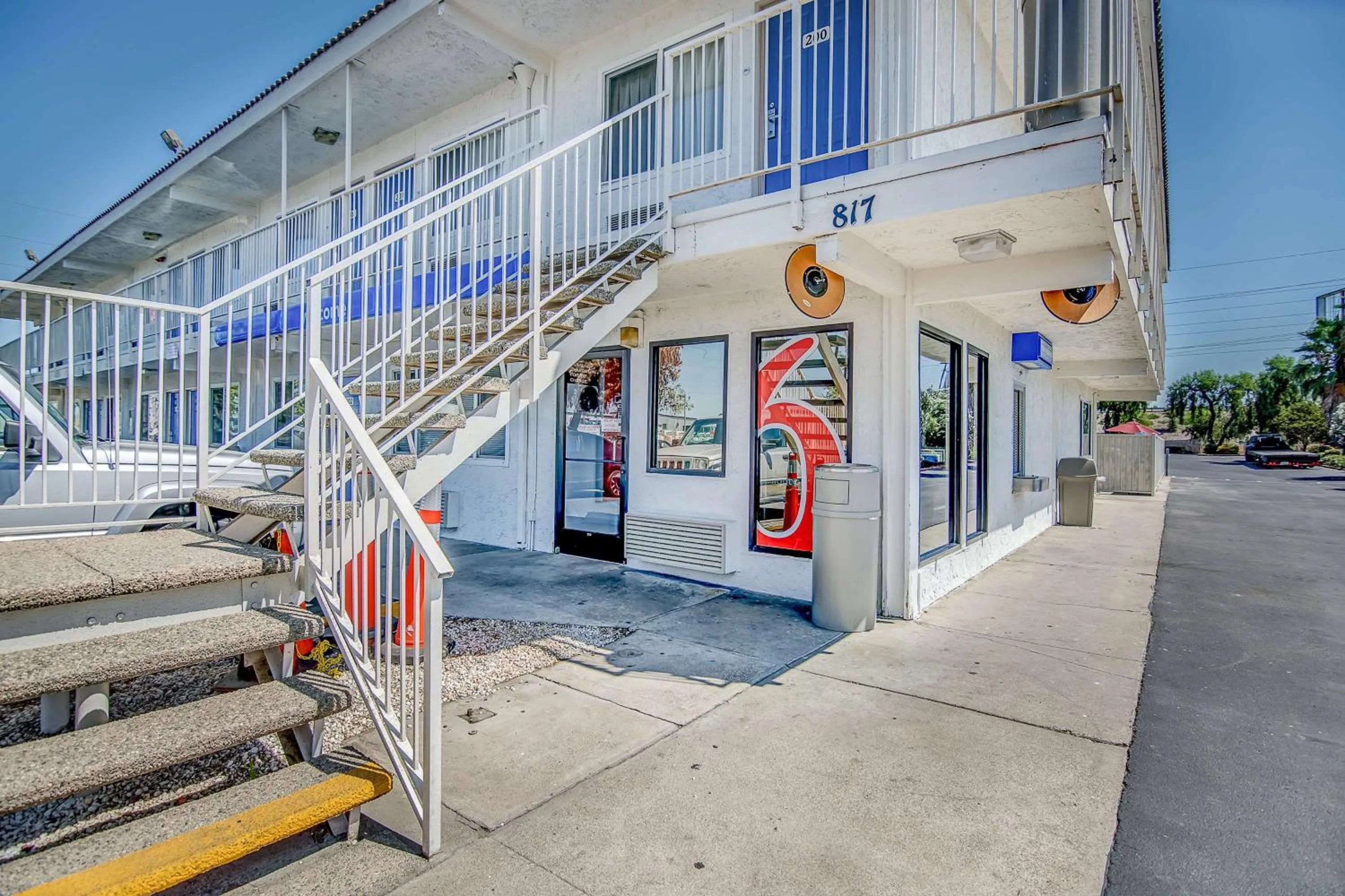 Property building in Motel 6-Stockton, CA - Charter Way West