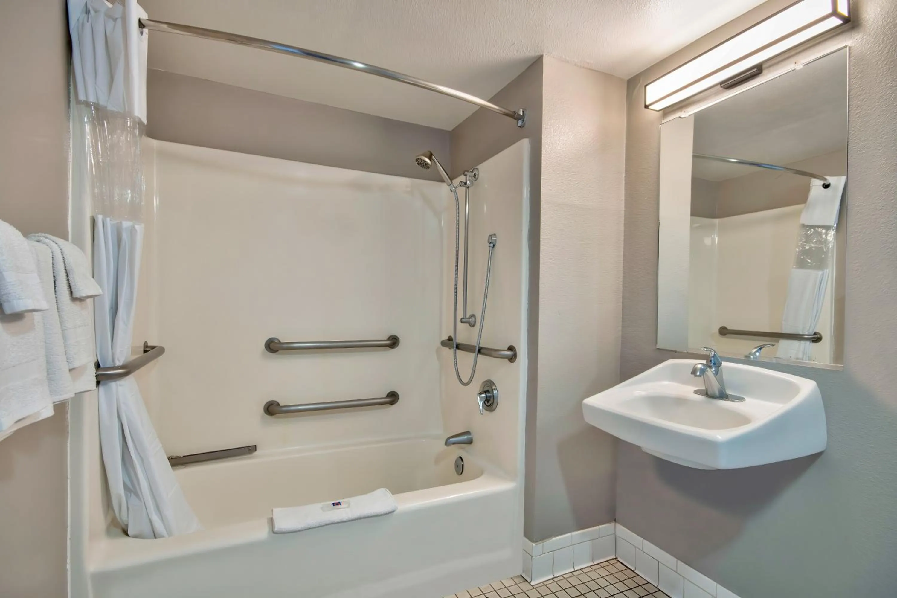 Bathroom in Motel 6-Albuquerque, NM - Carlisle