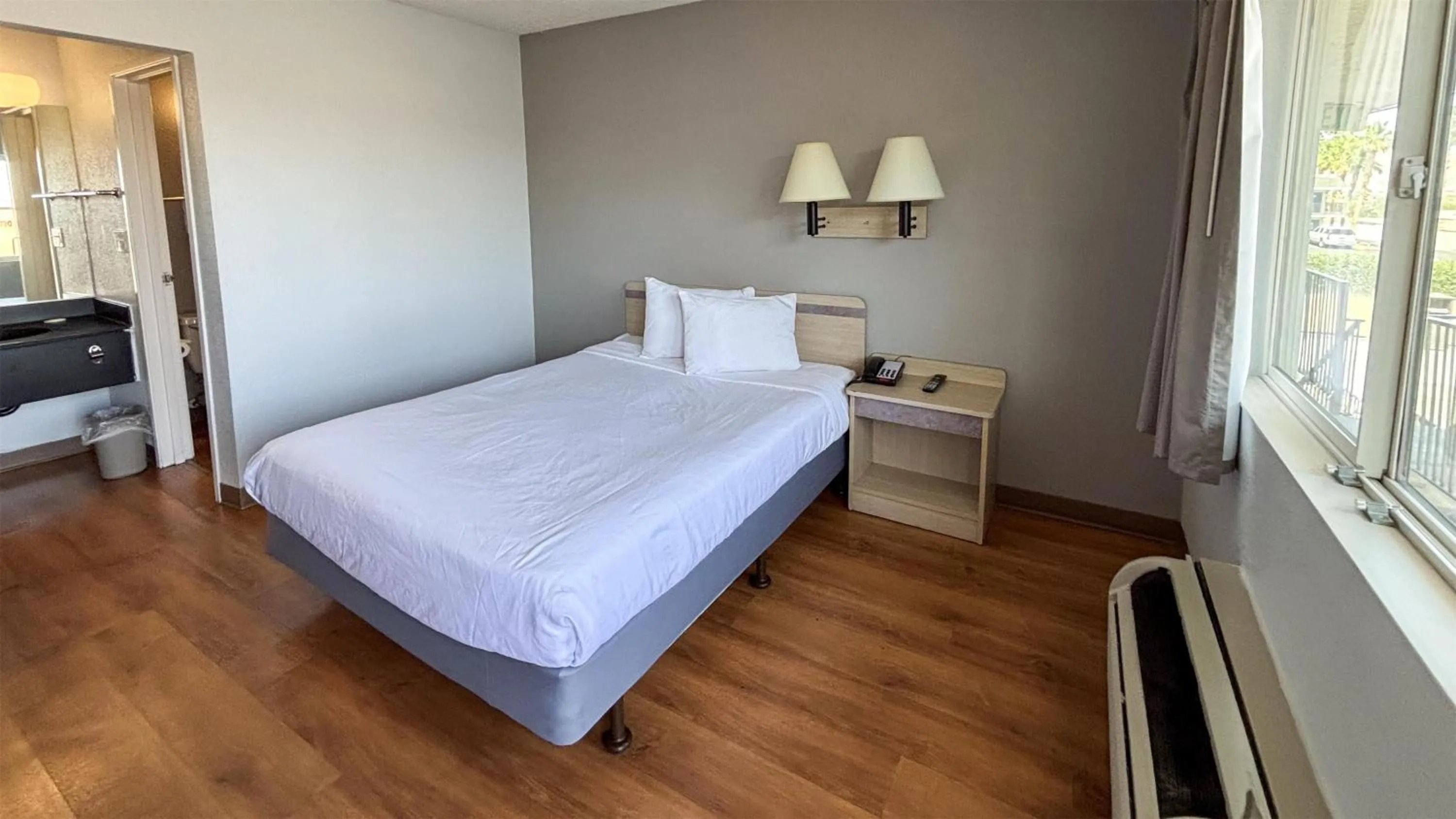 Bedroom, Bed in Park Inn by Radisson, Las Vegas Boulder Hwy