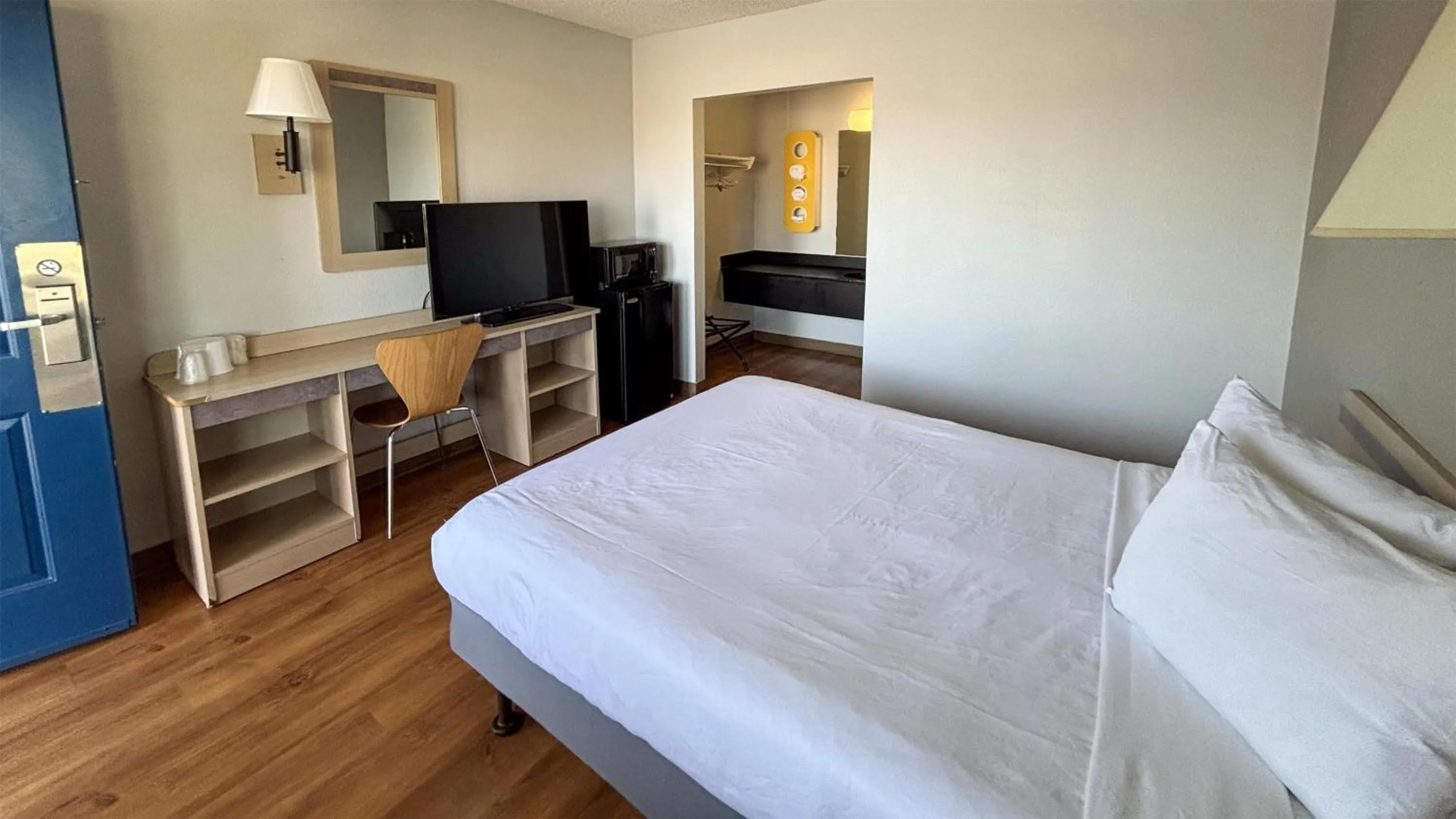 Bedroom, Bed in Park Inn by Radisson, Las Vegas Boulder Hwy