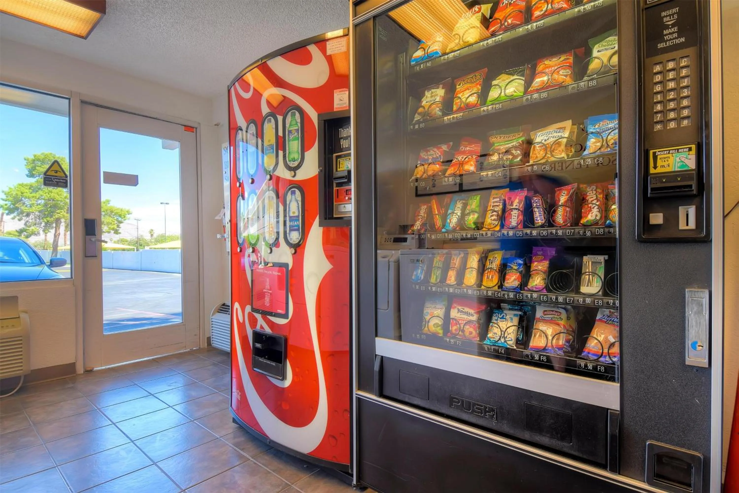 Property building in Park Inn by Radisson, Las Vegas Boulder Hwy