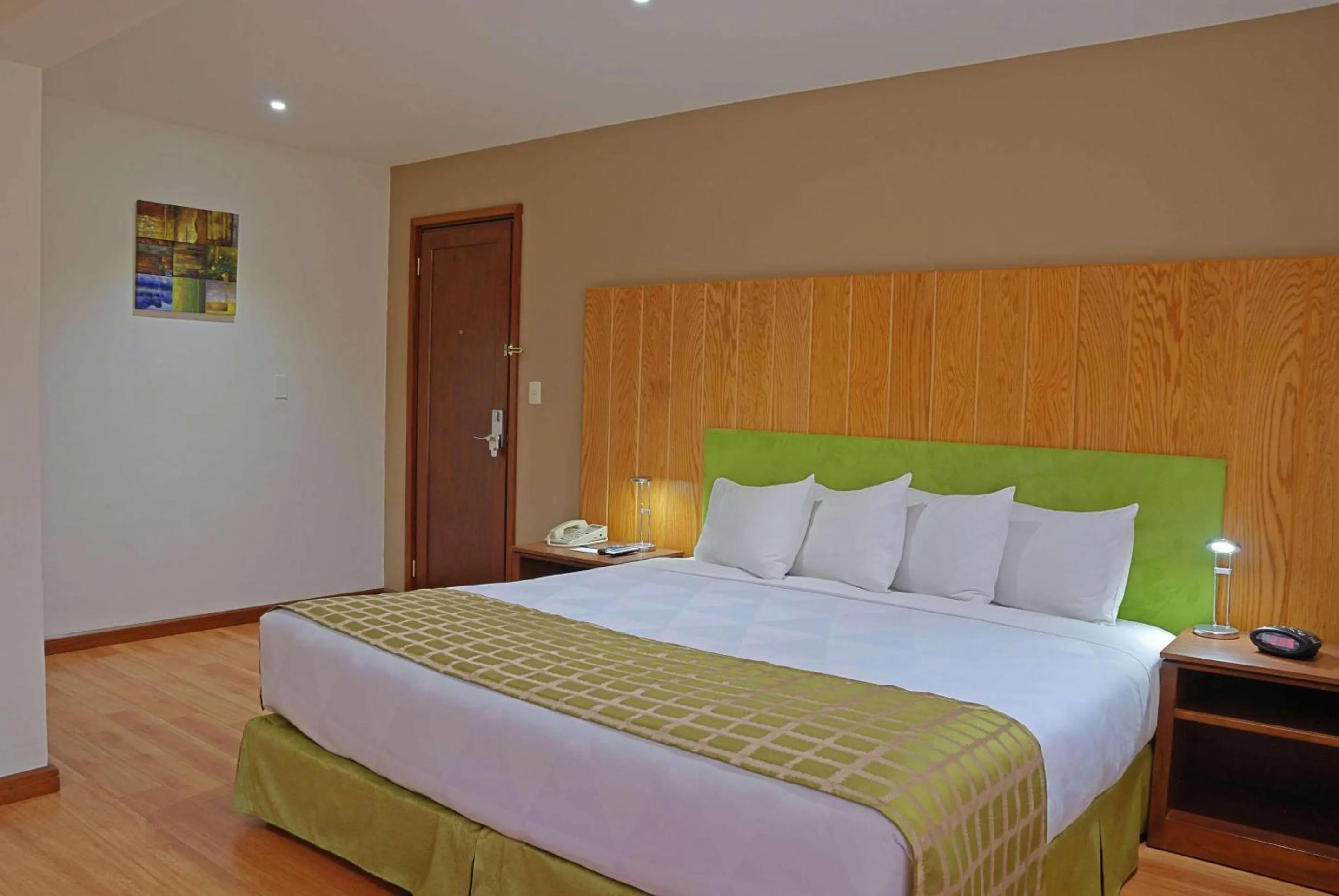 Bedroom, Bed in Country Inn & Suites by Radisson, San Jose Aeropuerto, Costa Rica
