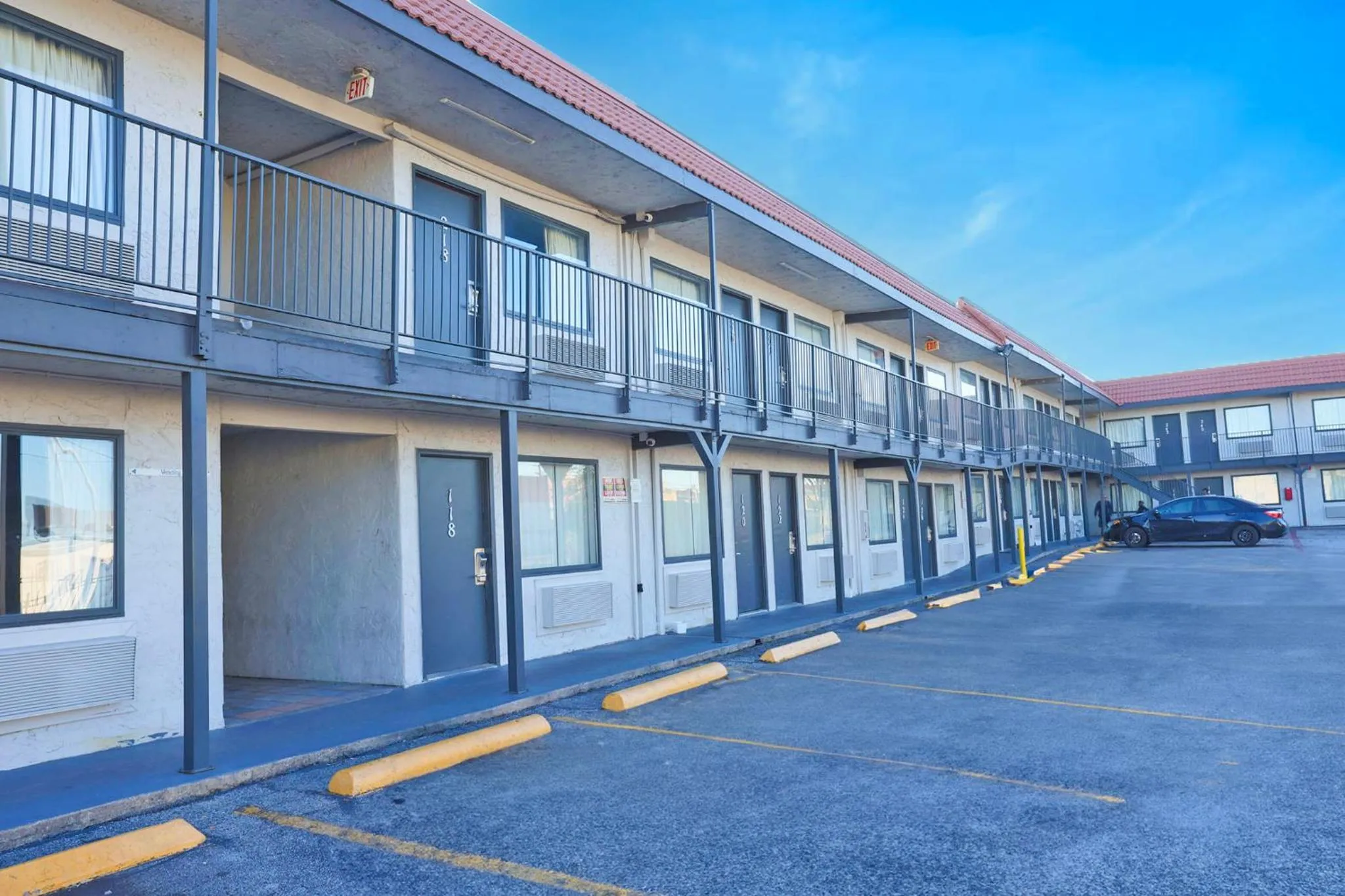 Parking in Super 7 Inn by Hotel O Dallas I 20