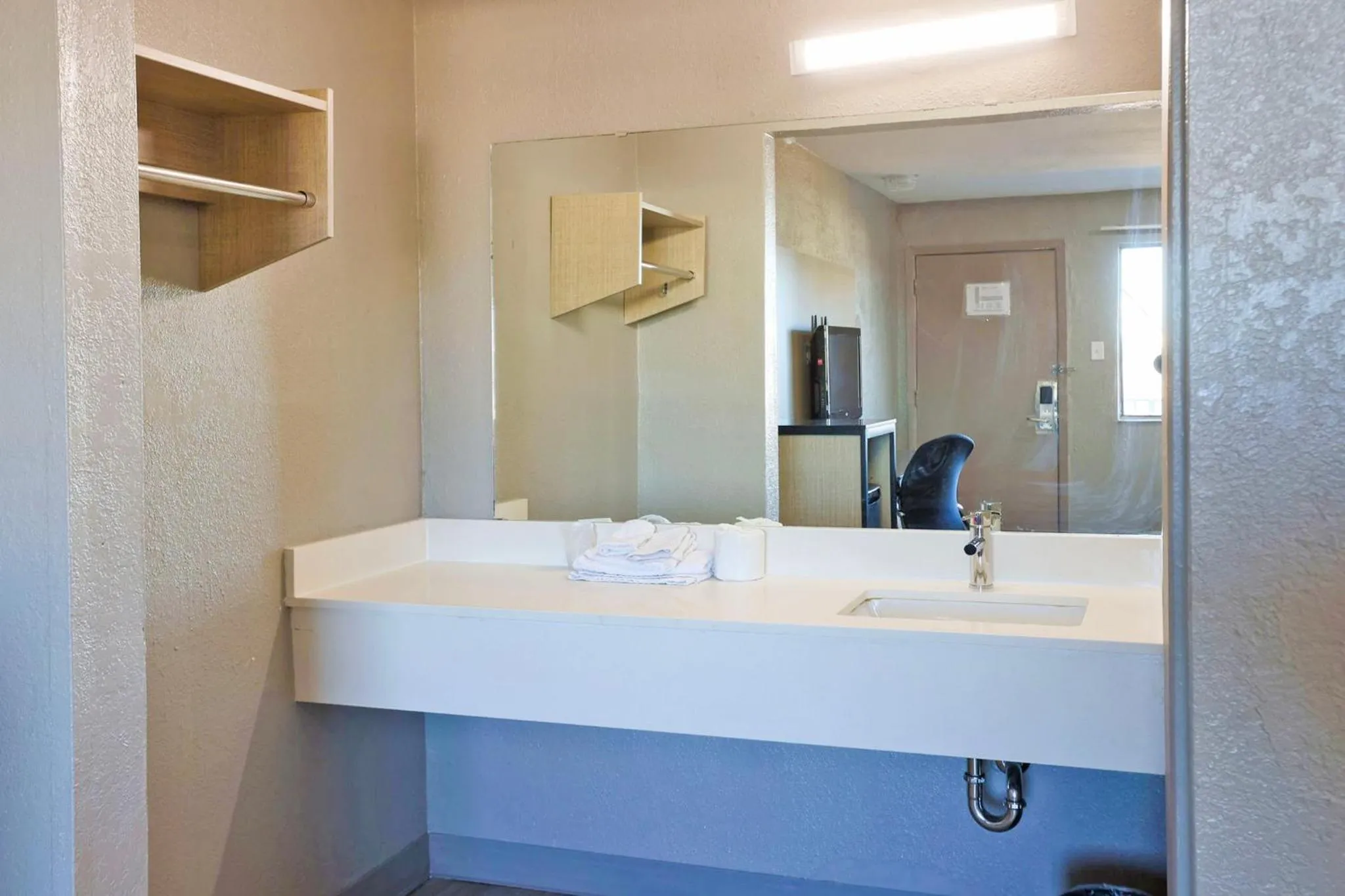 Bathroom in Super 7 Inn by Hotel O Dallas I 20